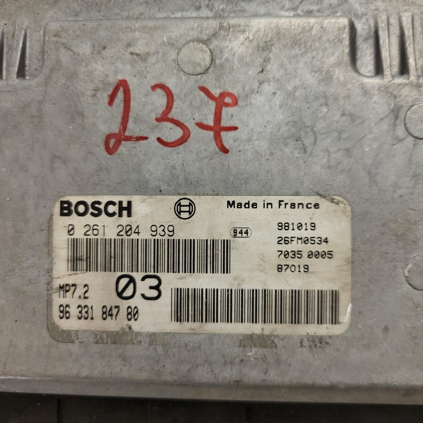 Citroen Xsara 1.6 ECU / 0261204939 / 9633184780 / MP7.2 / BOSCH