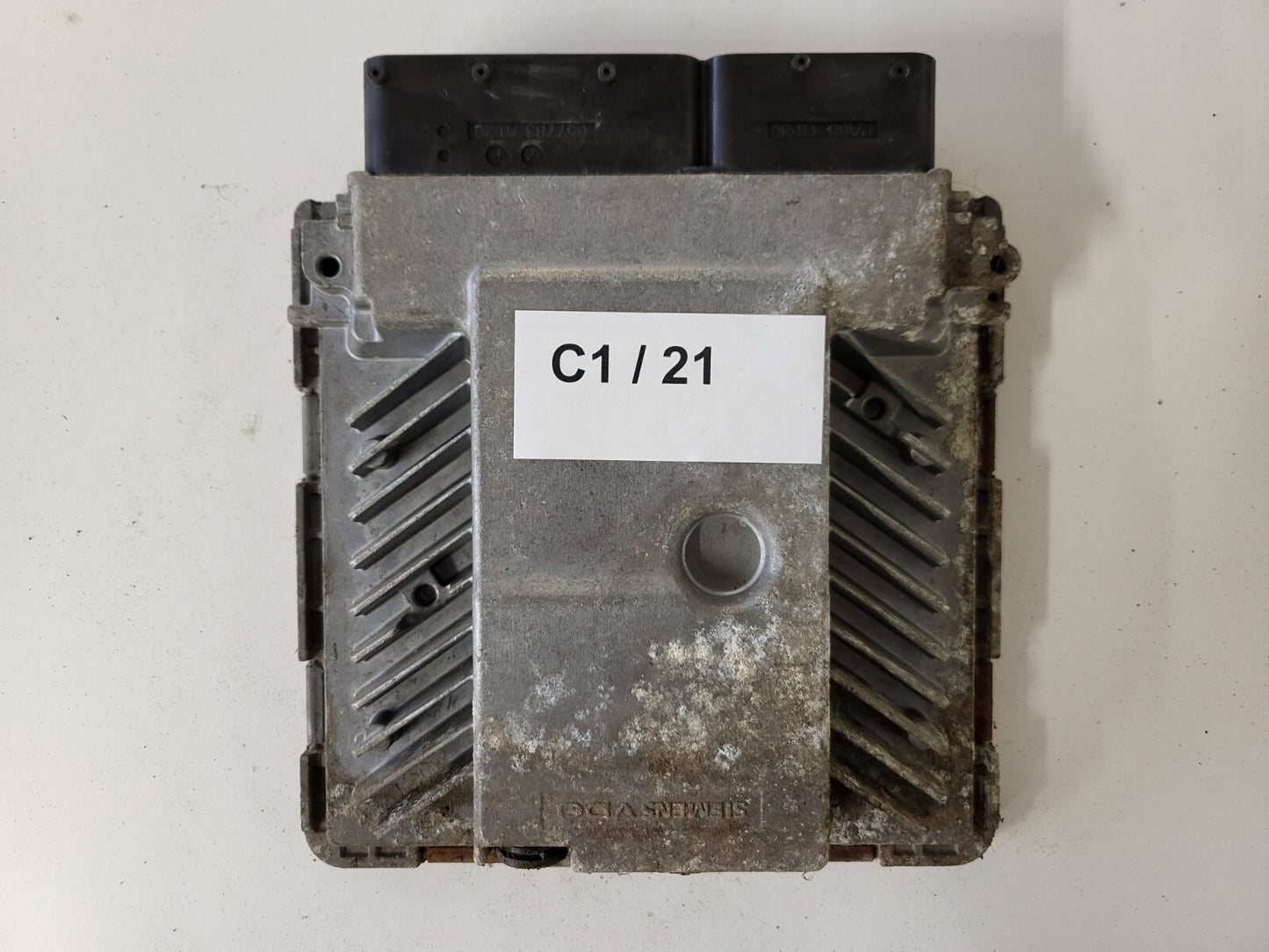 VW PASSAT B6 ECU / 03G906018CD / 5WP45600AA / PPD1.5 / SIEMENS