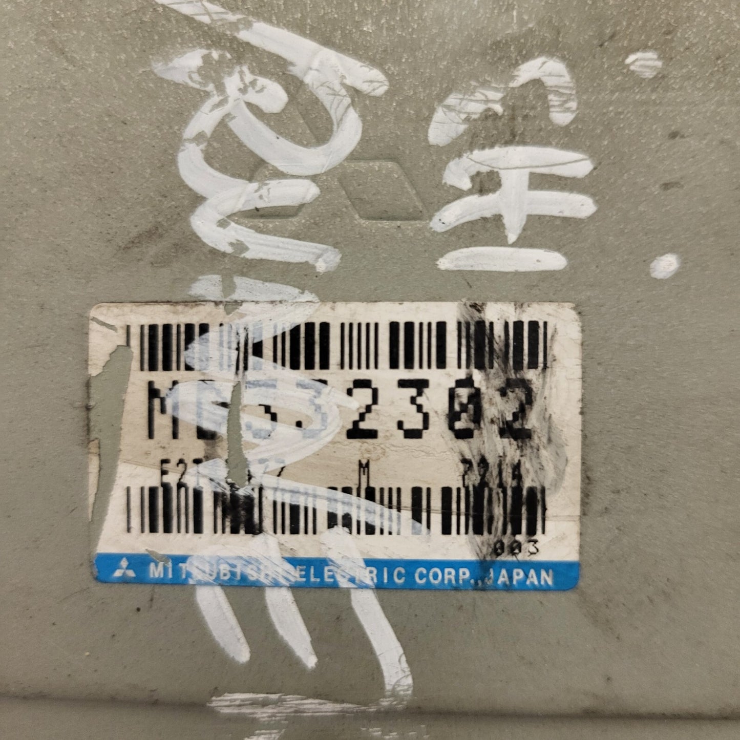 MITSUBISHI ECU / MD332302 / CENTRALINA MOTORE