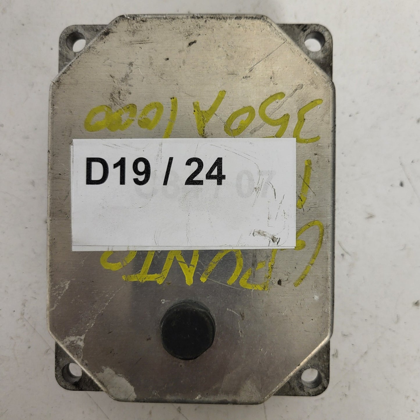 FIAT GRANDE PUNTO ECU / 51843148 / IAW 5SF8.M8 / IAW5SF8.M8 / HW403 /