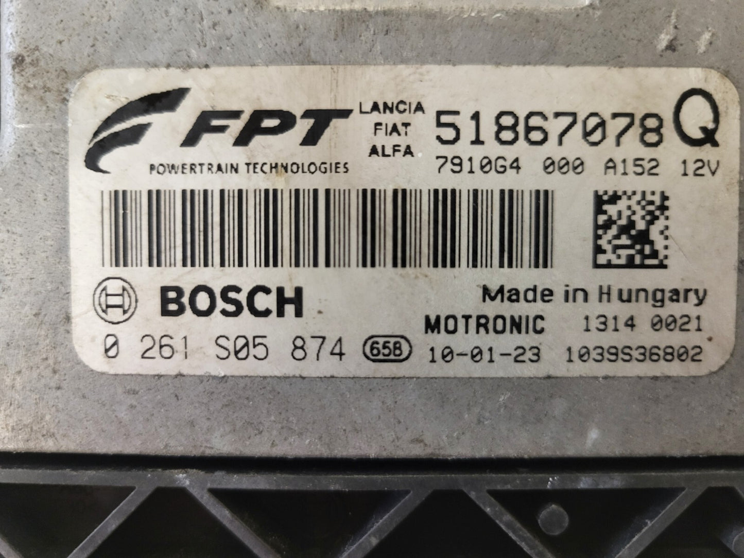 LANCIA DELTA 1.4 T-JET ECU / 51867078 / 0261S05874 / BOSCH