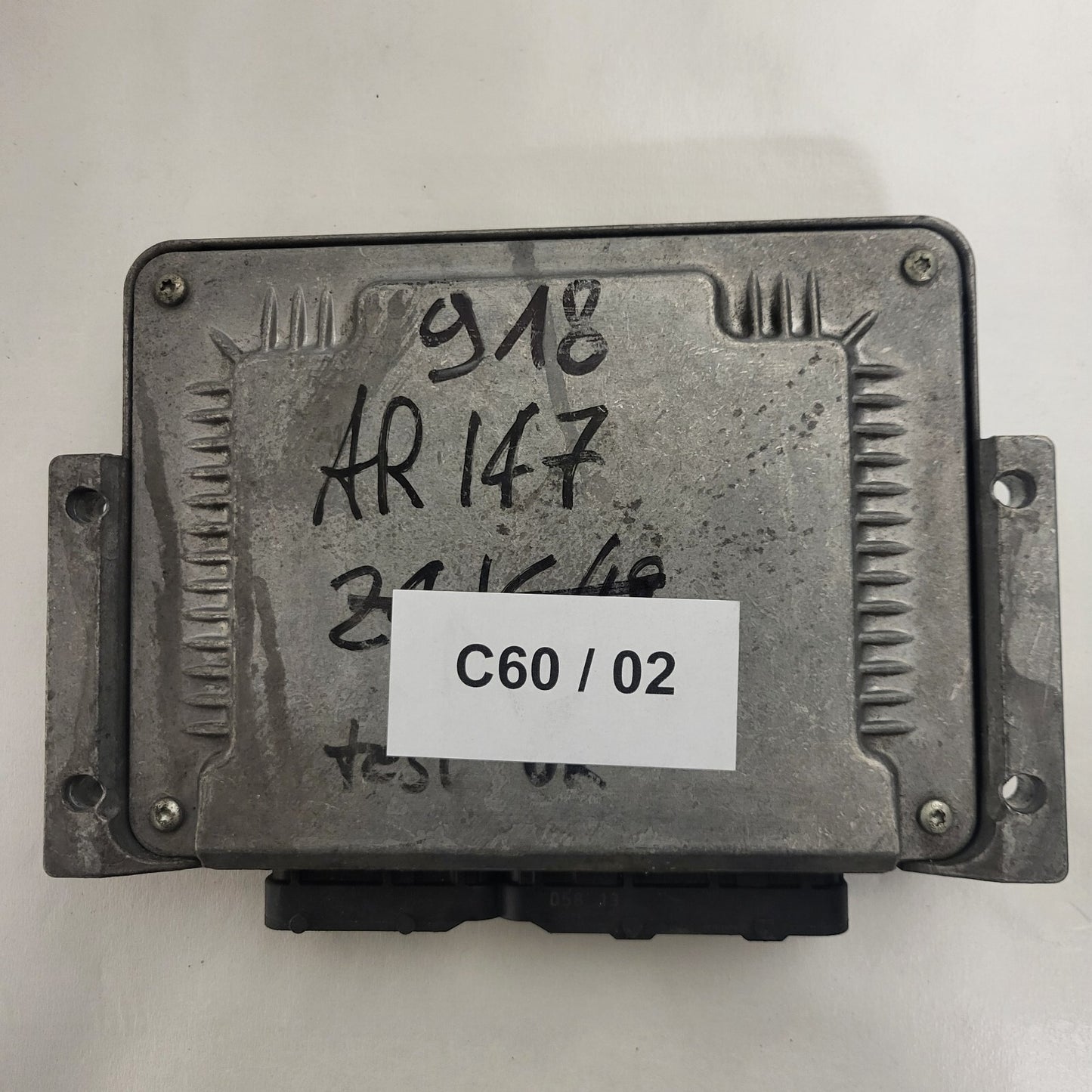 ALFA ROMEO 147 1.9 JTD ECU / 0281011488 / 55189421 / BOSCH