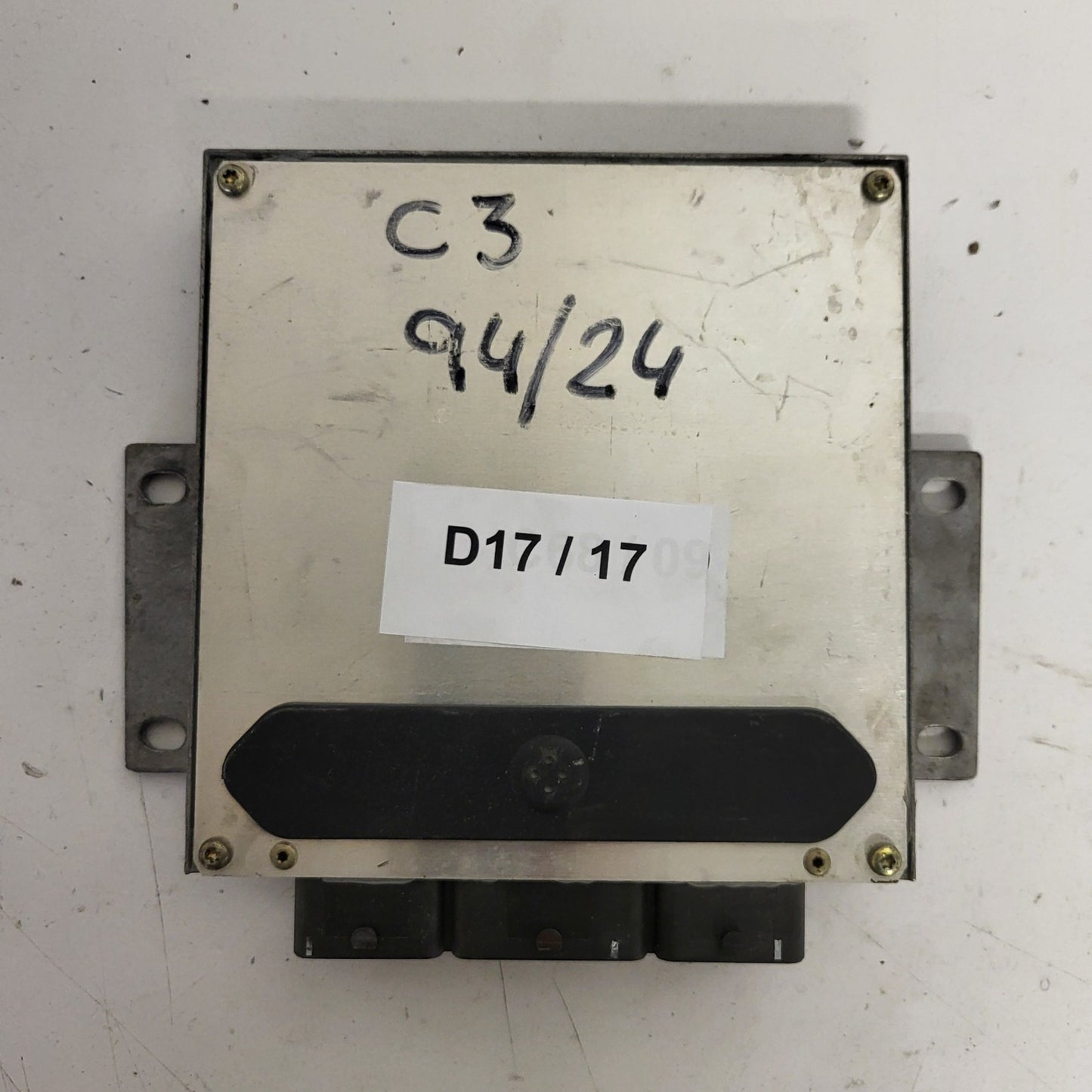 PEUGEOT CITROEN ECU / IAW 48P2.72 / SW 9647714780 / HW 9645989480