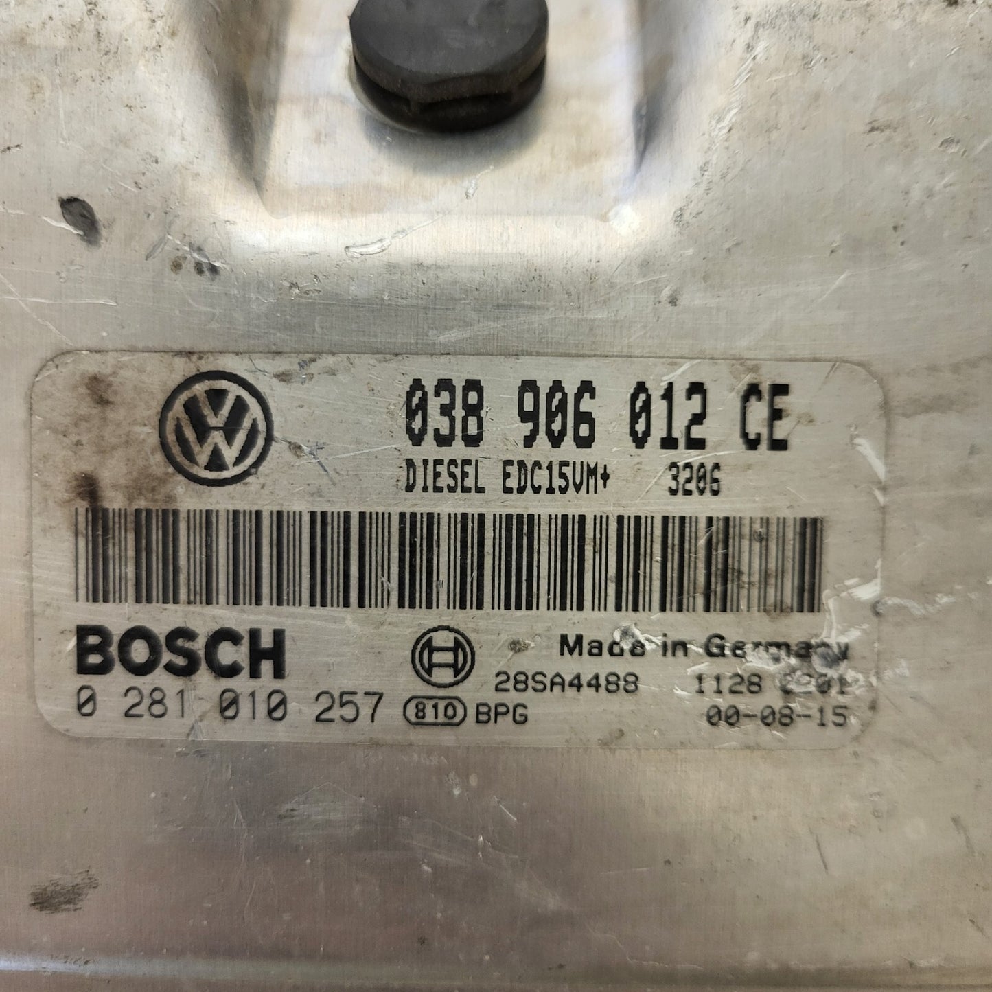 VW ŠKODA ECU / 0281010257 / 038906012CE / EDC15VM+ / BOSCH