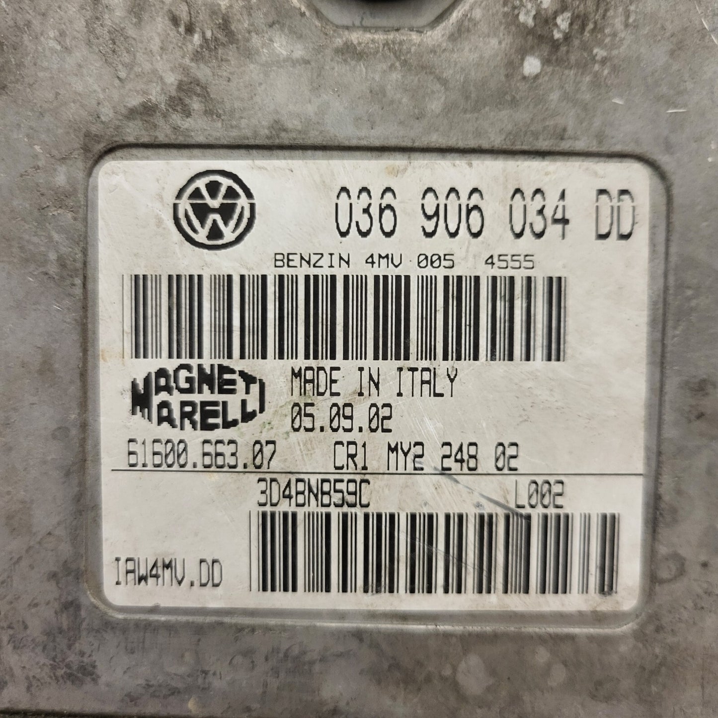 VW POLO ECU / 036906034DD / IAW 4MV.DD / 61600.663.02 / MAGNETI MARELLI