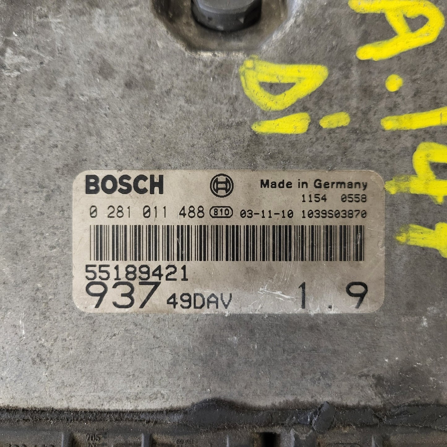ALFA ROMEO 147 1.9 JTD ECU / 0281011488 / 55189421 / BOSCH