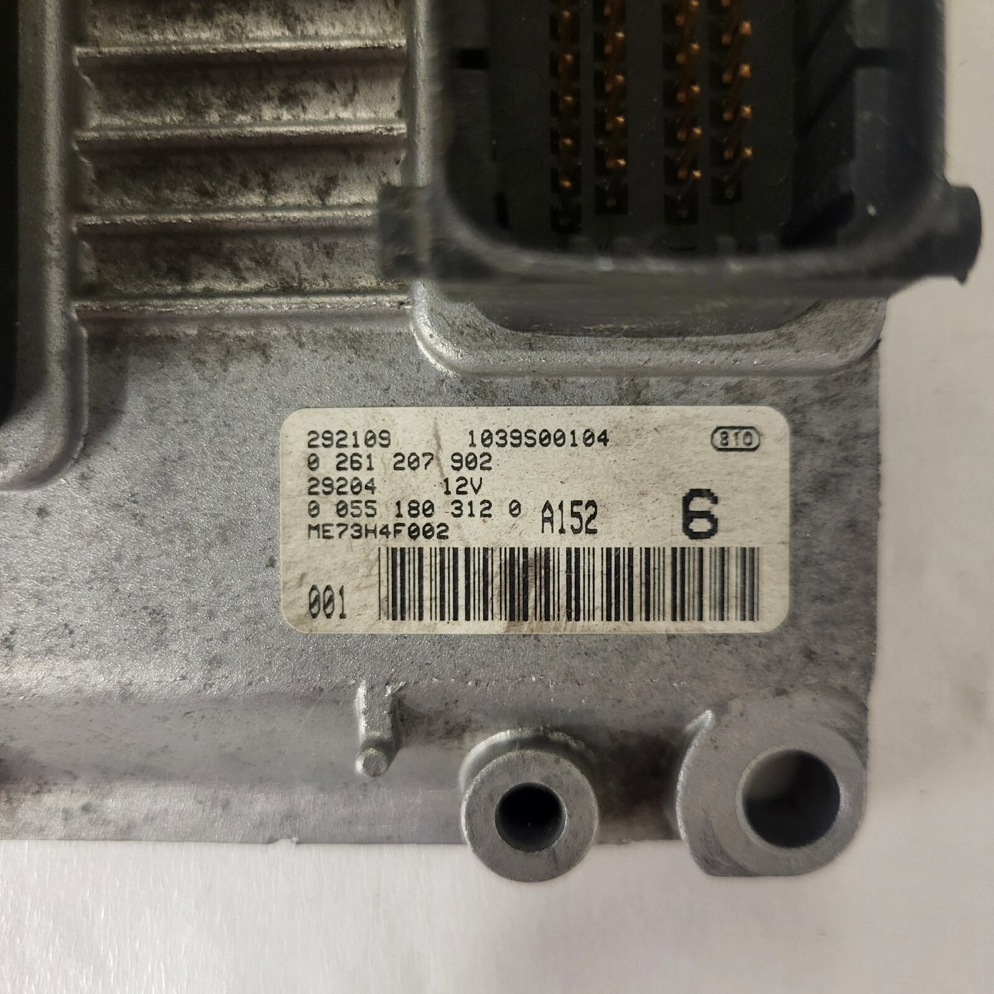 Fiat Punto ECU / 0261207902 / 00551803120 / ME73H4F002 / BOSCH