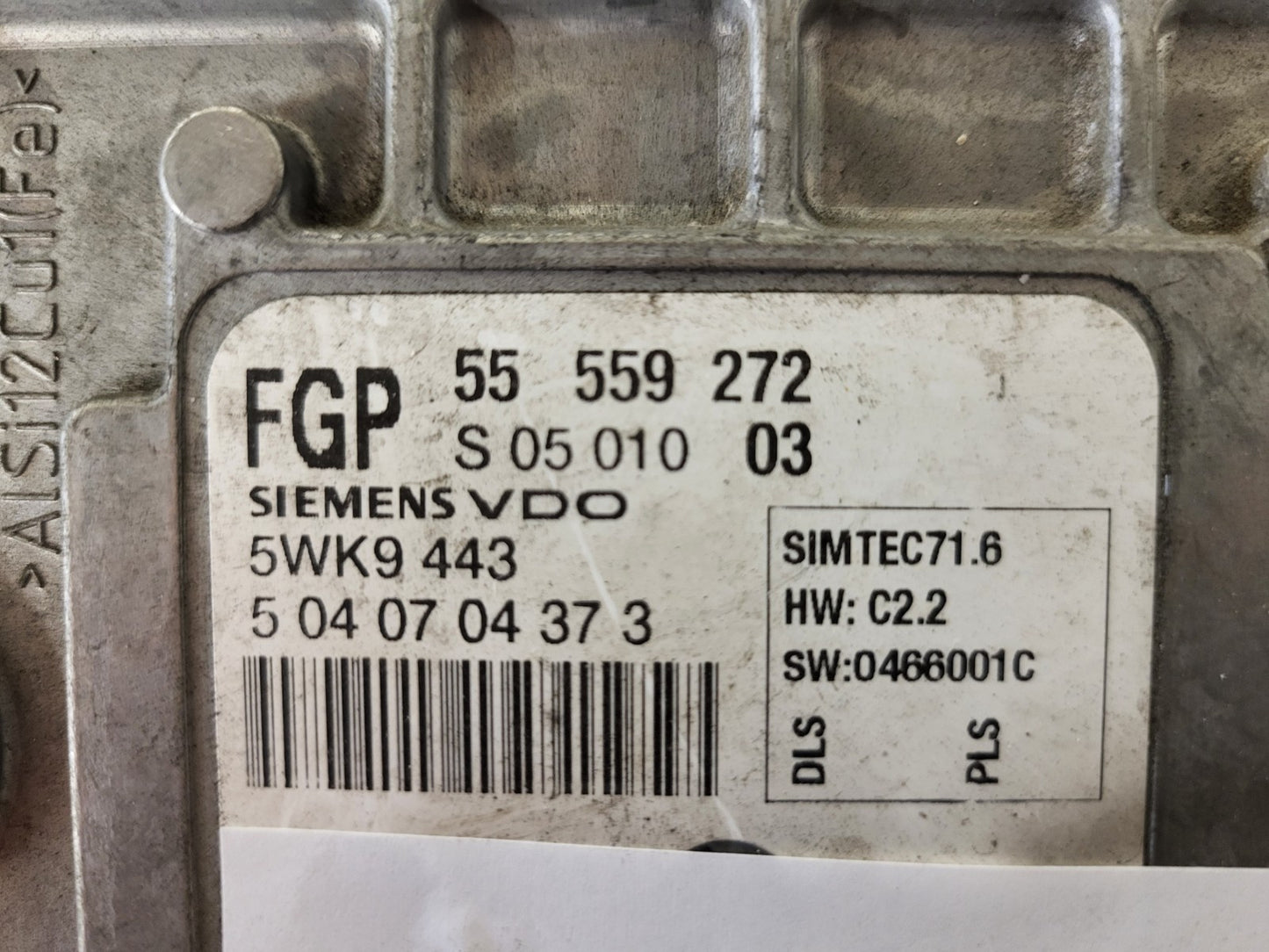 OPEL ASTRA H ECU / 55559272 / SIMTEC 71.6 / 5WK9443 / SIEMENS