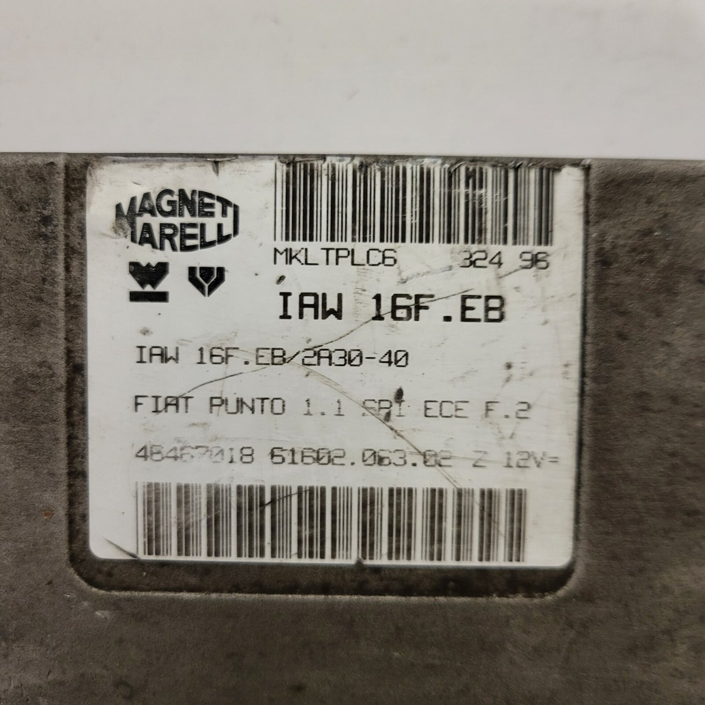 Fiat Punto 1.1 ECU / 46467018 / IAW16F.EB / 61602.063.02 / MAGNETI MARELLI