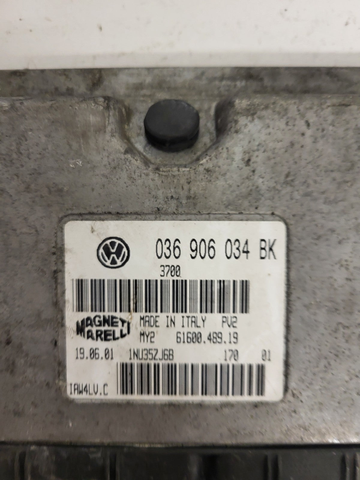 SKODA FABIA ECU / 036906034BK / IAW4LV.C / 61600.489.19 / MAGNETI MARELLI