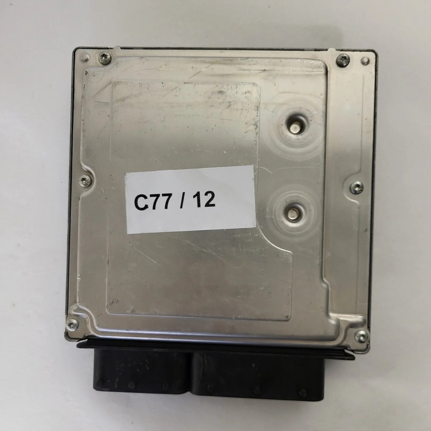 BMW 7 E65 ECU / 0281011231 / 7794904 / DDE7794404 / BOSCH