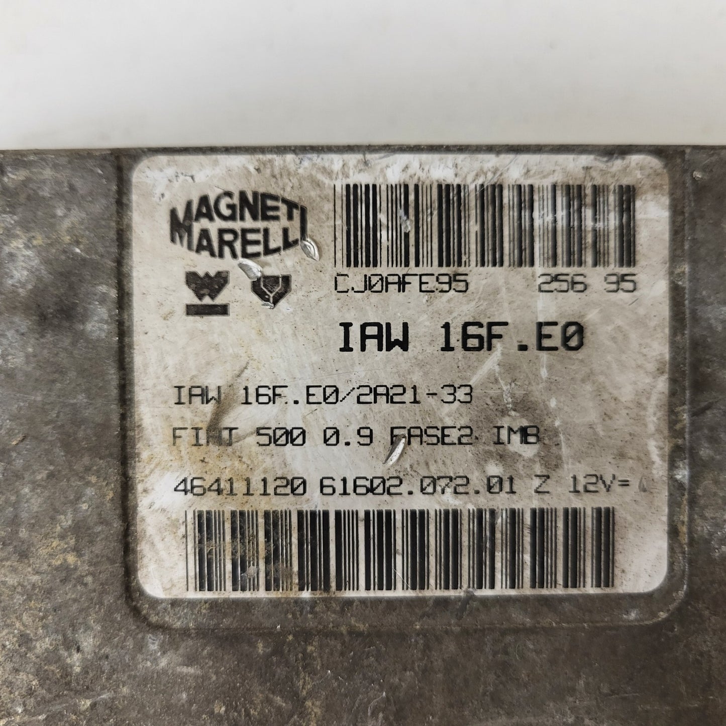 Fiat 500 0.9 ECU / 46411120 / IAW 16F.E0 / 61602.072.01 / MAGNETI MARELLI