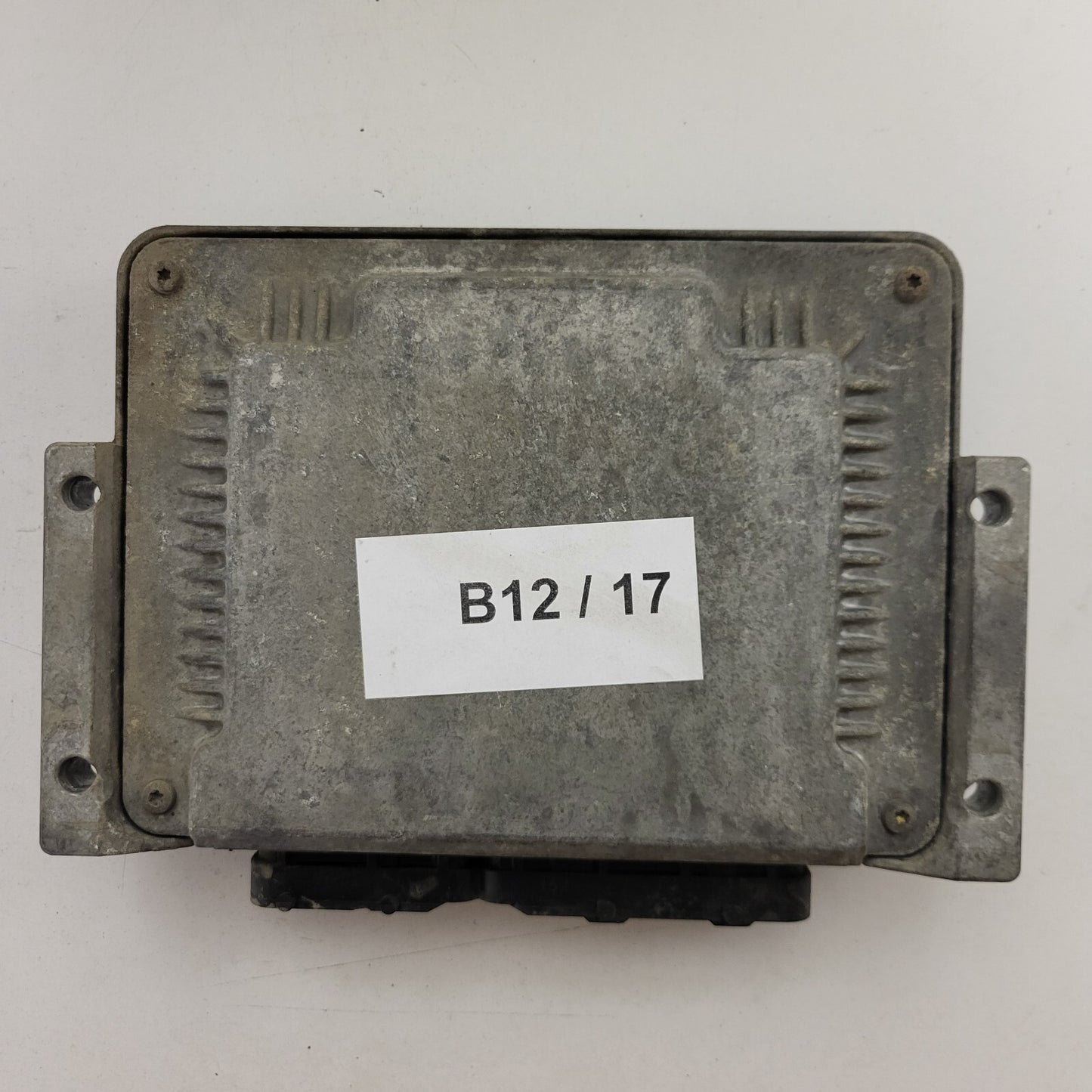 Fiat Stilo 1.9 JTD ECU / 0281010337 / 55182953 / 19242YBA / BOSCH