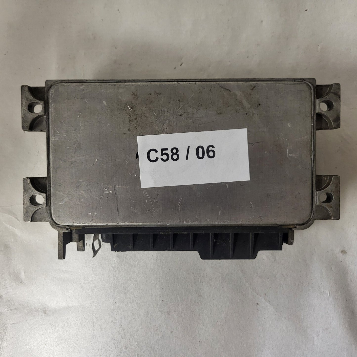 LANCIA Y 1.2 ECU / IAW 16F.ET / 46531221 / 61602.108.01 MAGNETI MARELLI