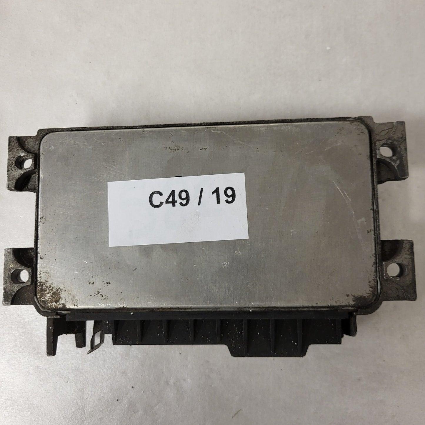 Fiat Punto 1.1 ECU / 46467018 / IAW 16F.EB / 61602.063.02 / MAGNETI MARELLI