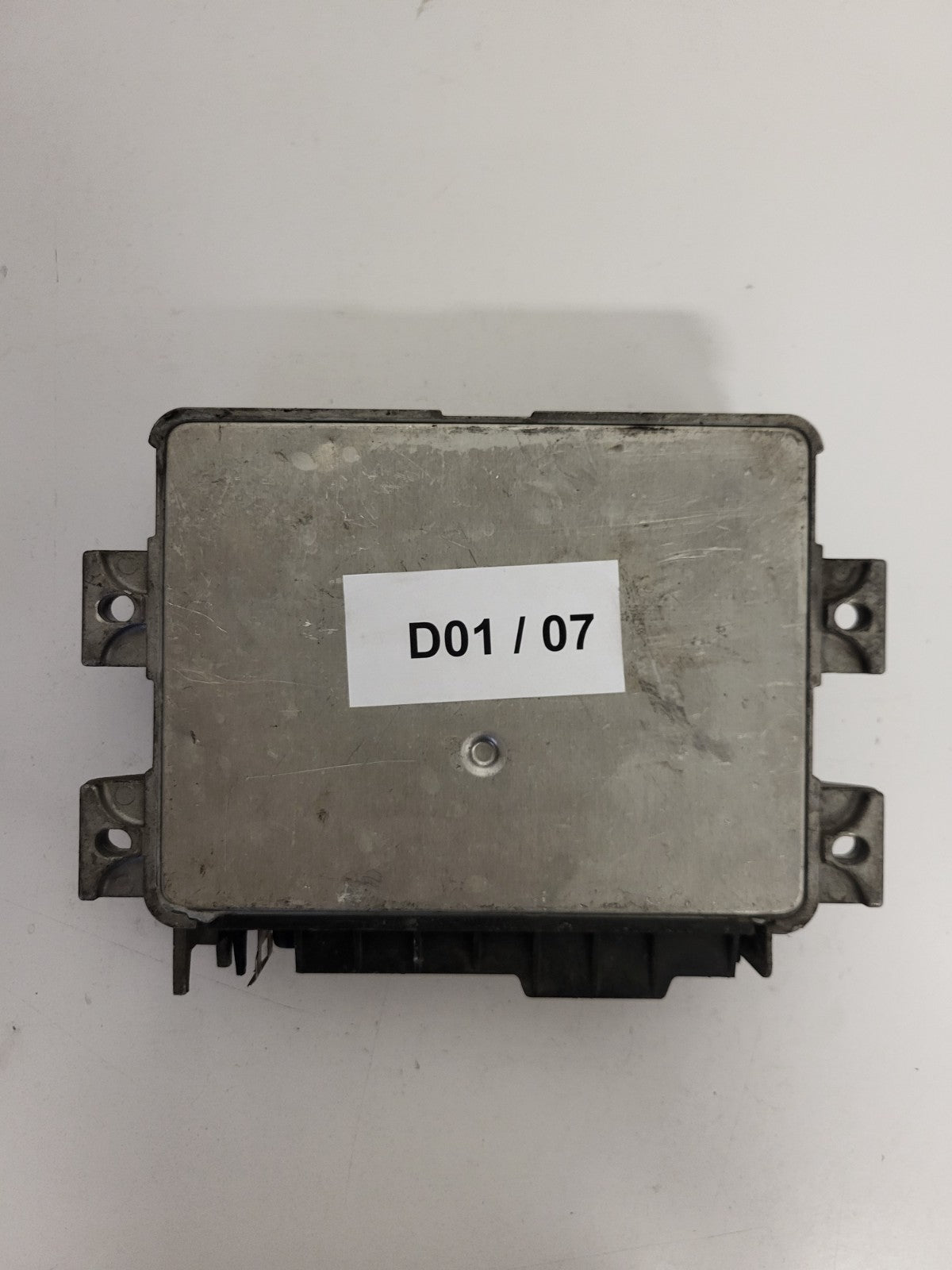 Fiat Punto 1.2 16V ECU / 46524195 / IAW 18FD.5Z / 61600.249.02 / MAGNETI MARELLI