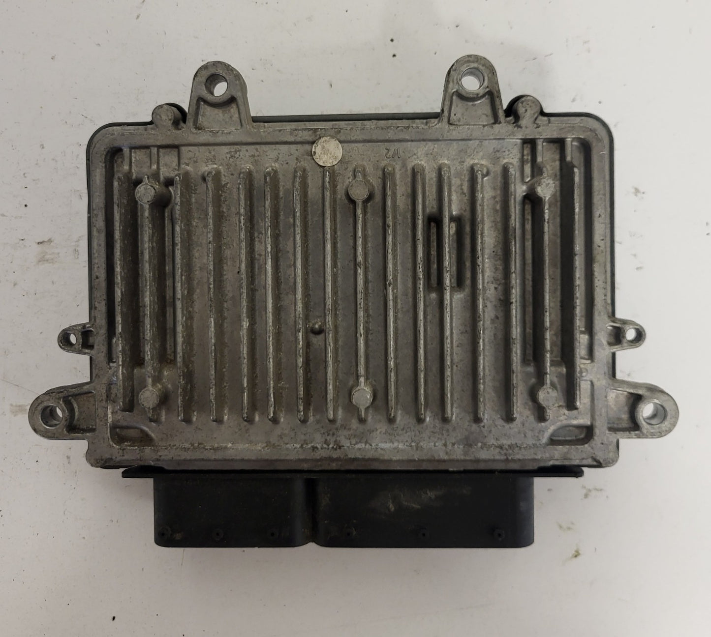 MERCEDES BENZ ECU / A6401507679 / 0281013026 / BOSCH
