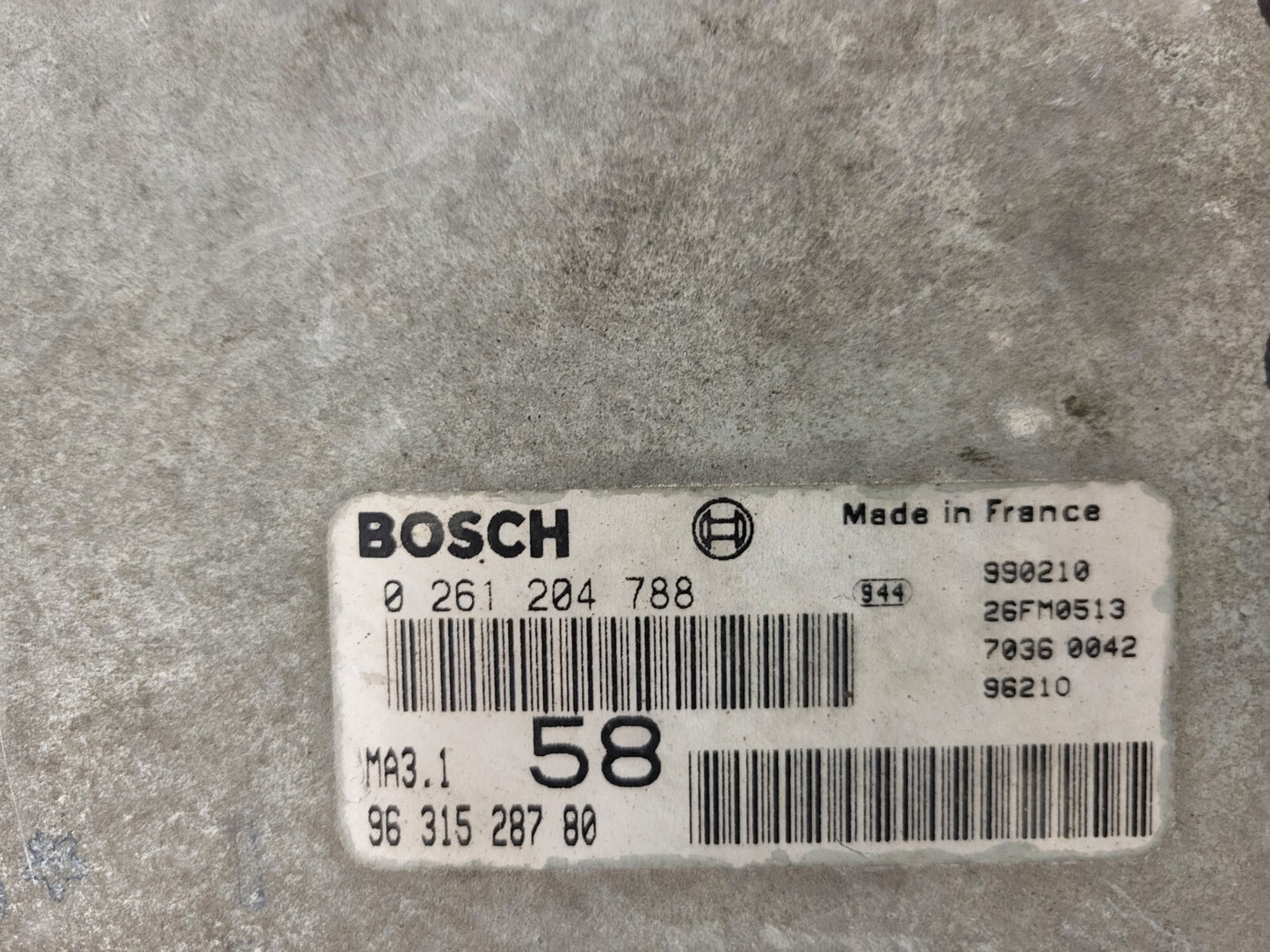 Peugeot Citroen ECU / 0261204788 / 9631528780 / BOSCH