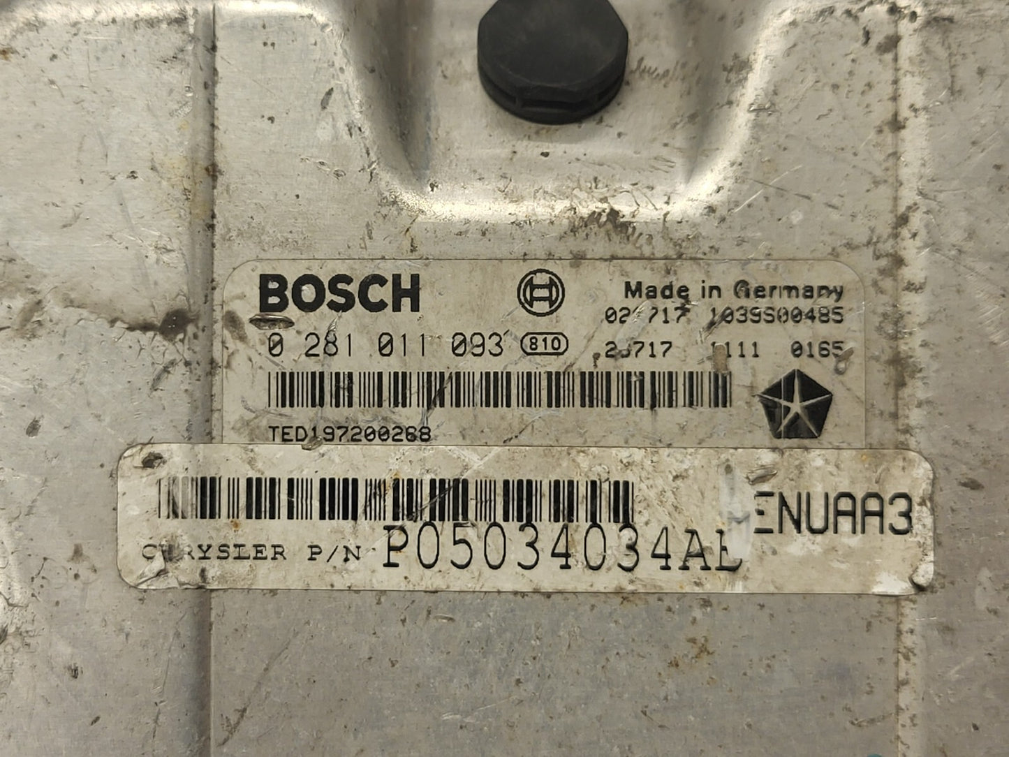 CHRYSLER ECU / 0281011093 / P05034034AB / 1039S00485 / BOSCH