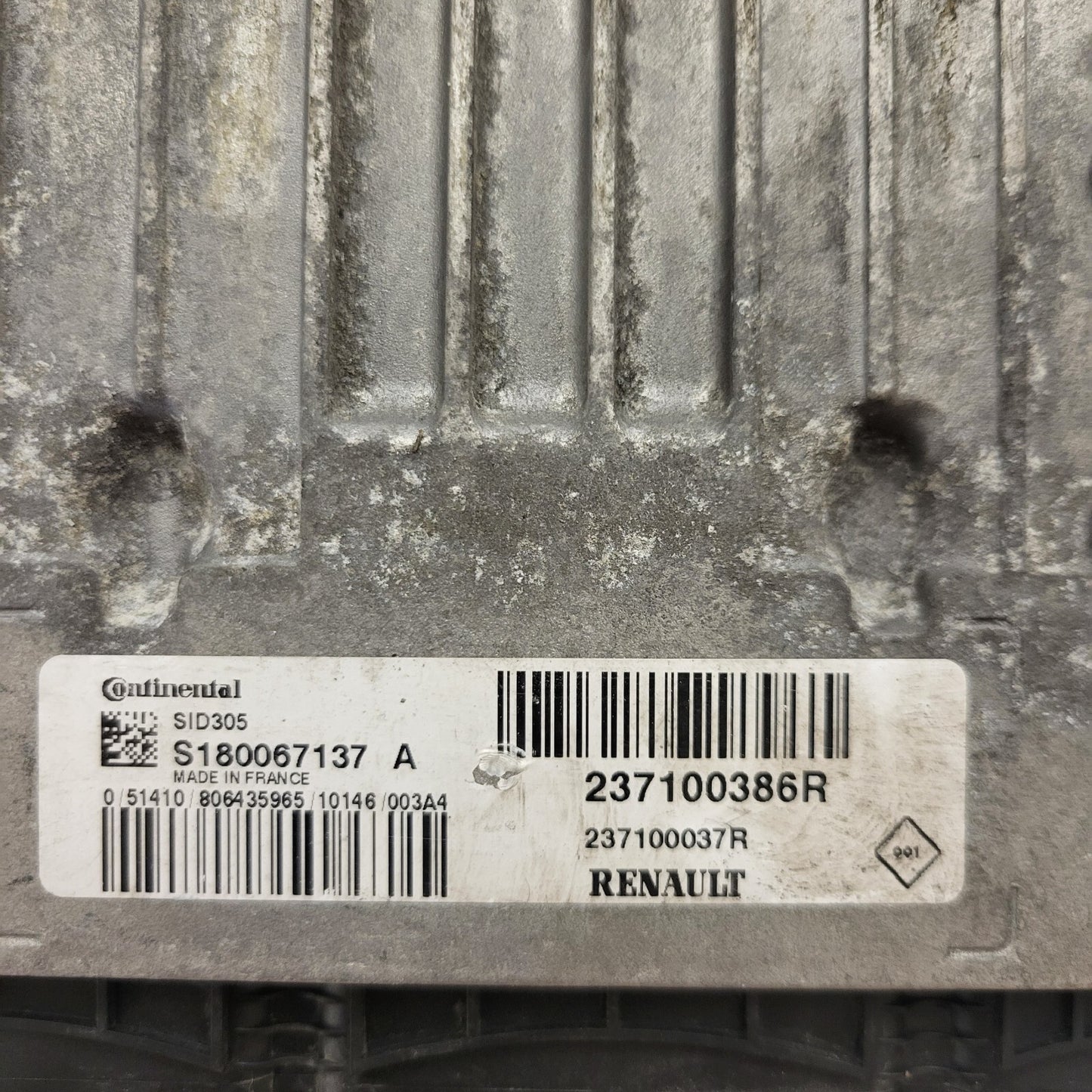 RENAULT ECU / S180067137A / 237100386R / 237100037R / SID305 / CONTINENTAL