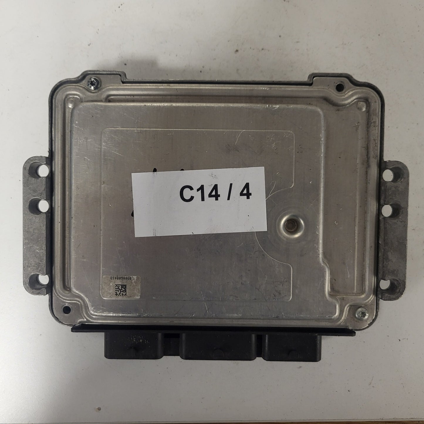 RENAULT SCENIC 1.9 DCI ECU / 0281013366 / 8200601334 / 8200631560 / BOSCH