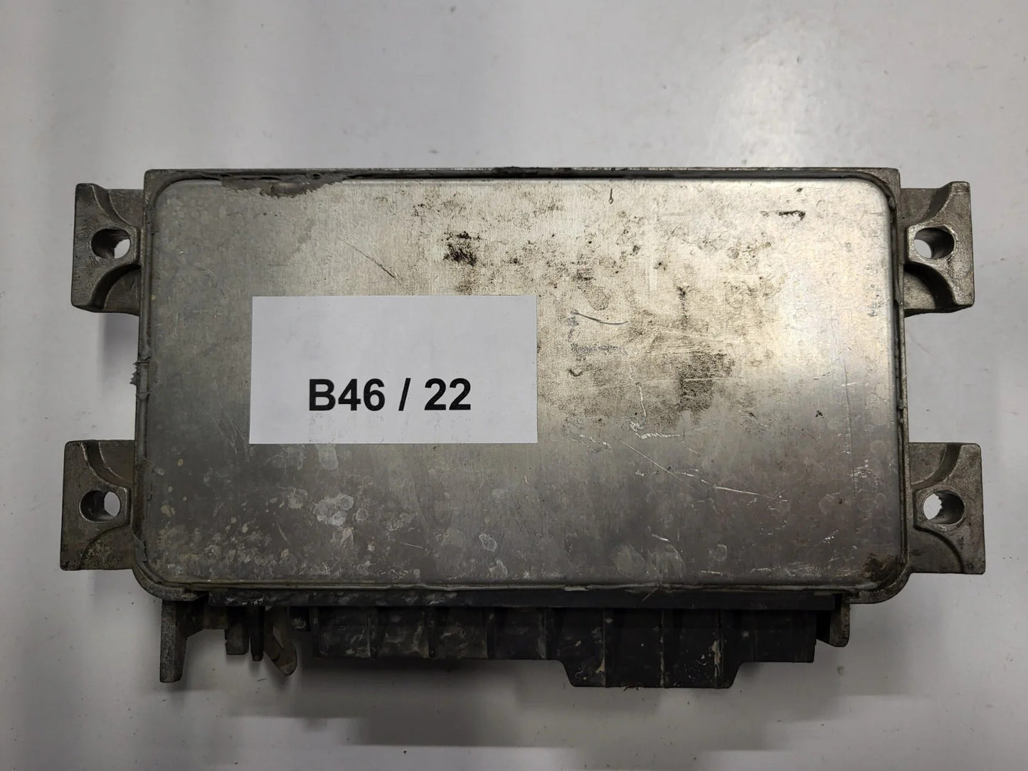 FIAT CROMA ECU / 0281012961 / 55208480 / BOSCH