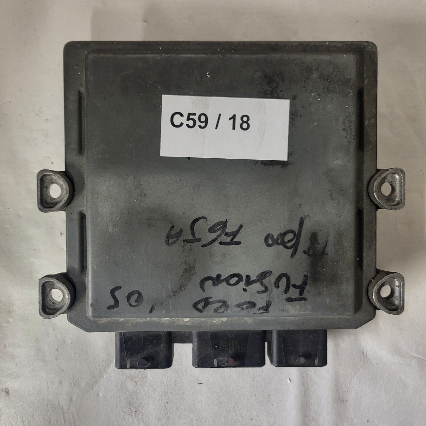 FORD FIESTA ECU / 3S61-12A650-LC / 5WS40140E-T / 5AYC / SID804 / J38A SIEMENS