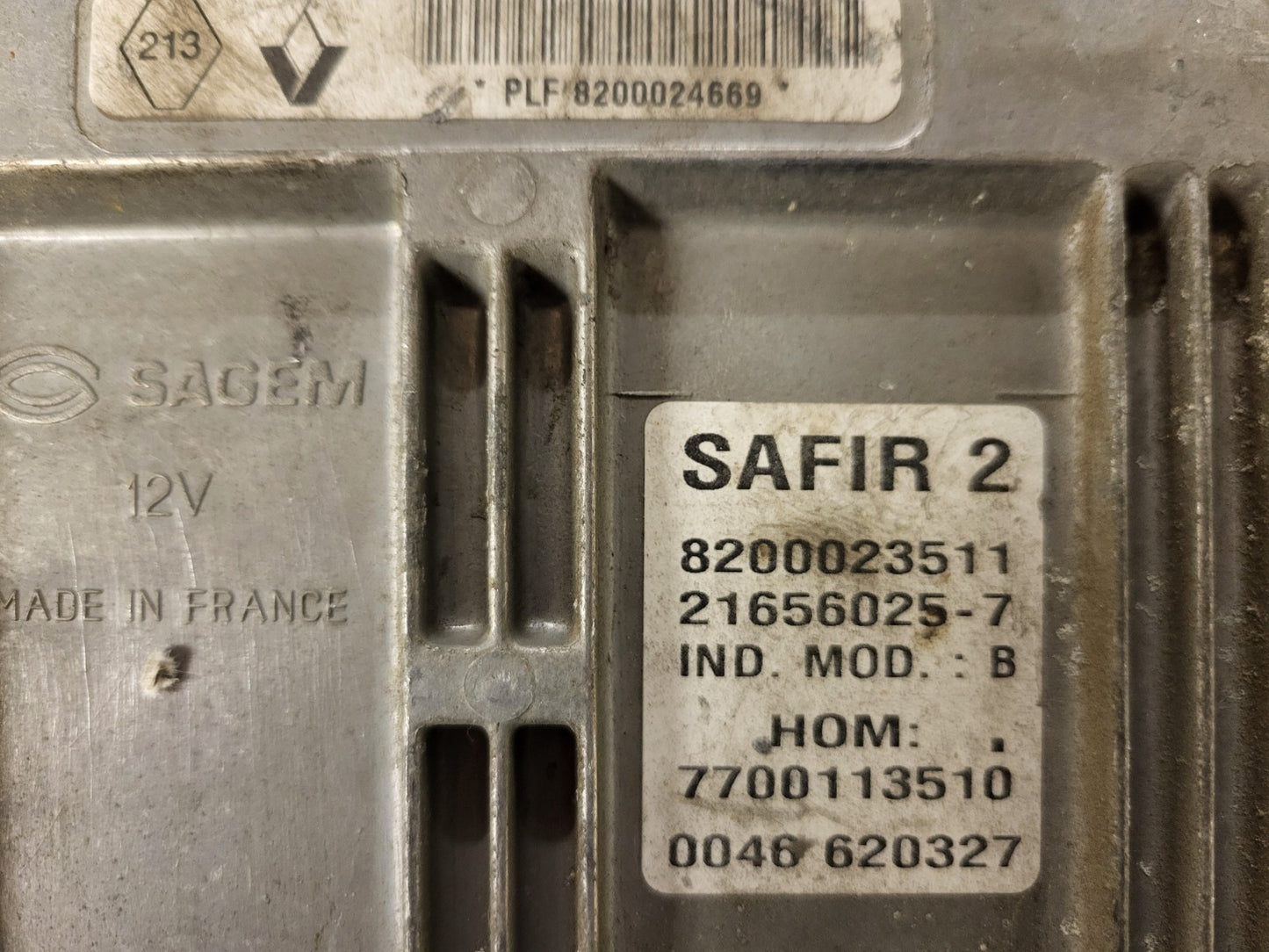 RENAULT / 8200024669 / 8200023511 / 21656025-7 / 7700113510 / 35 PIN SAGEM