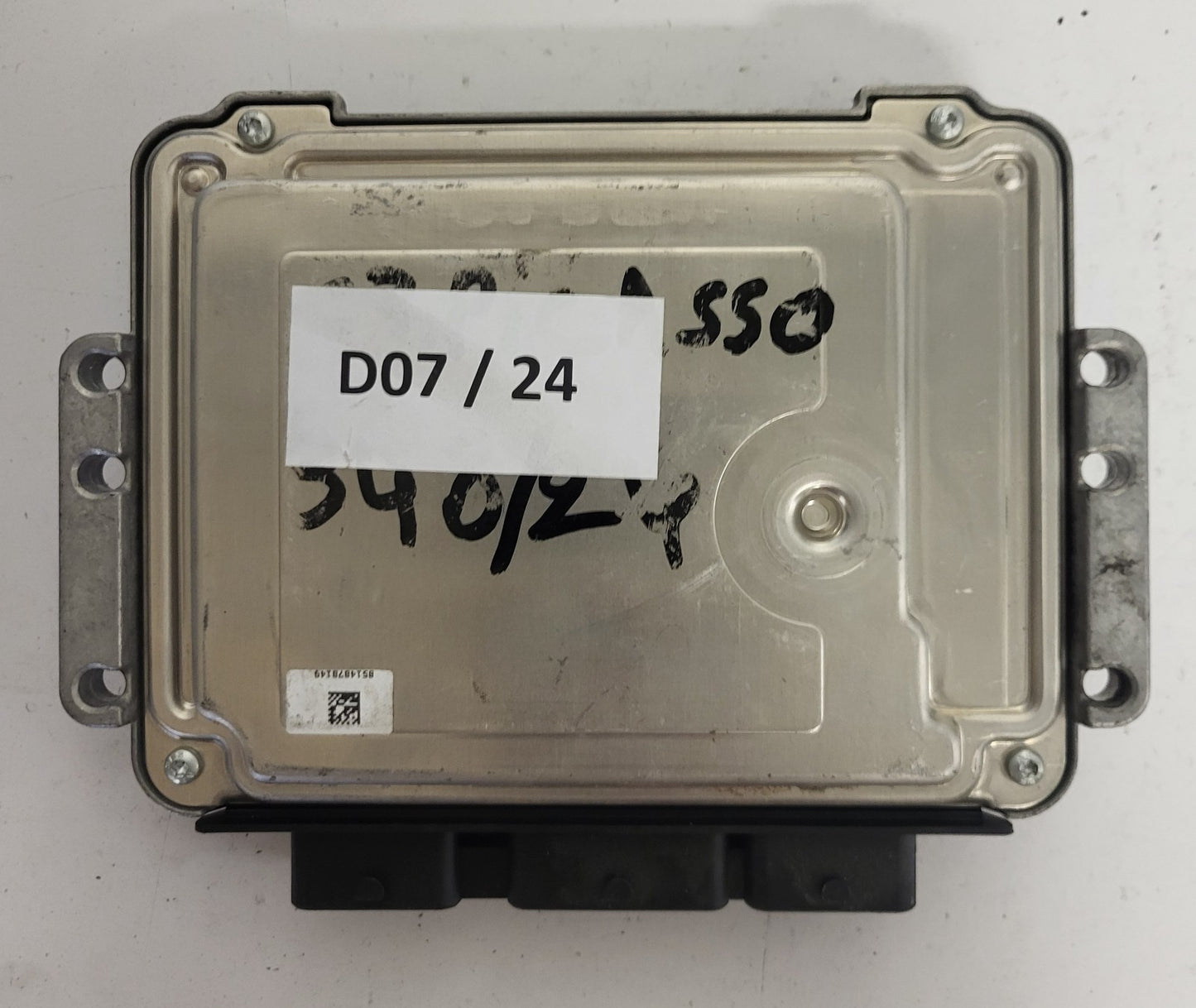Peugeot Citroen ECU / 0281013872 / 9664843780 / EDC16C34 / BOSCH