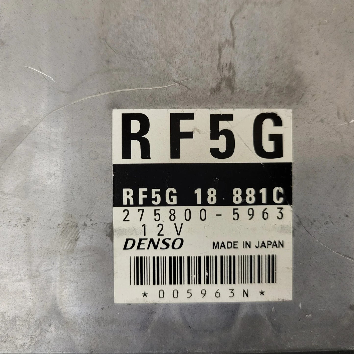 Mazda MPV ECU / RF5G18881C / 275800-5963 / DENSO