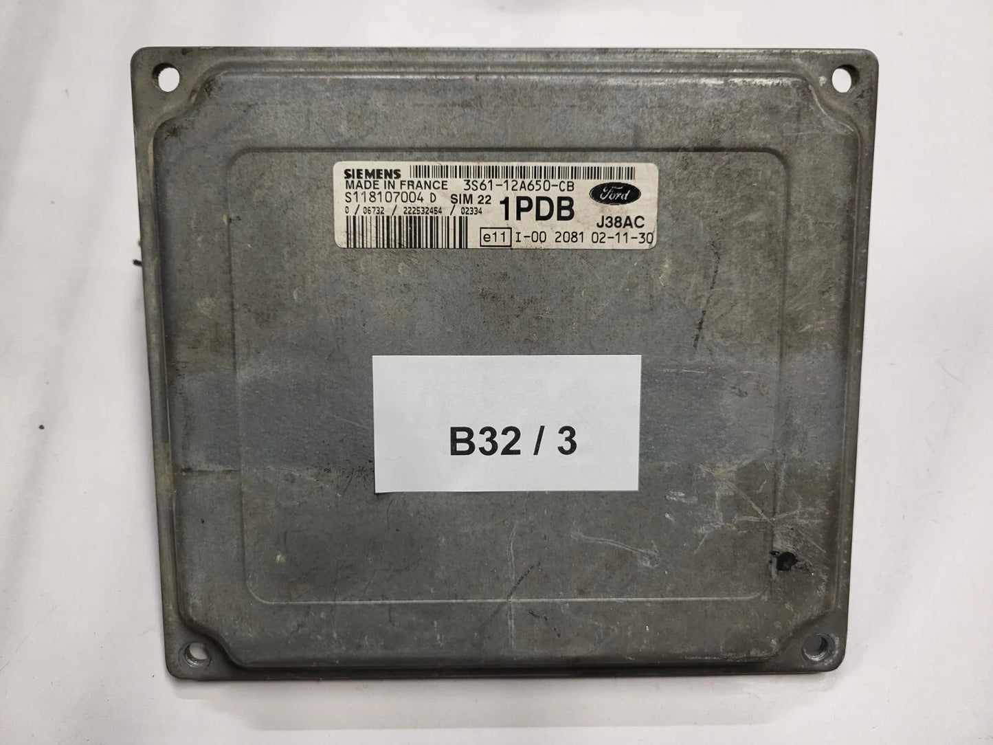 Ford ECU / S118107004D / 3S61-12A650-CB / 1PDB / SIM22 / J38AC / SIEMENS