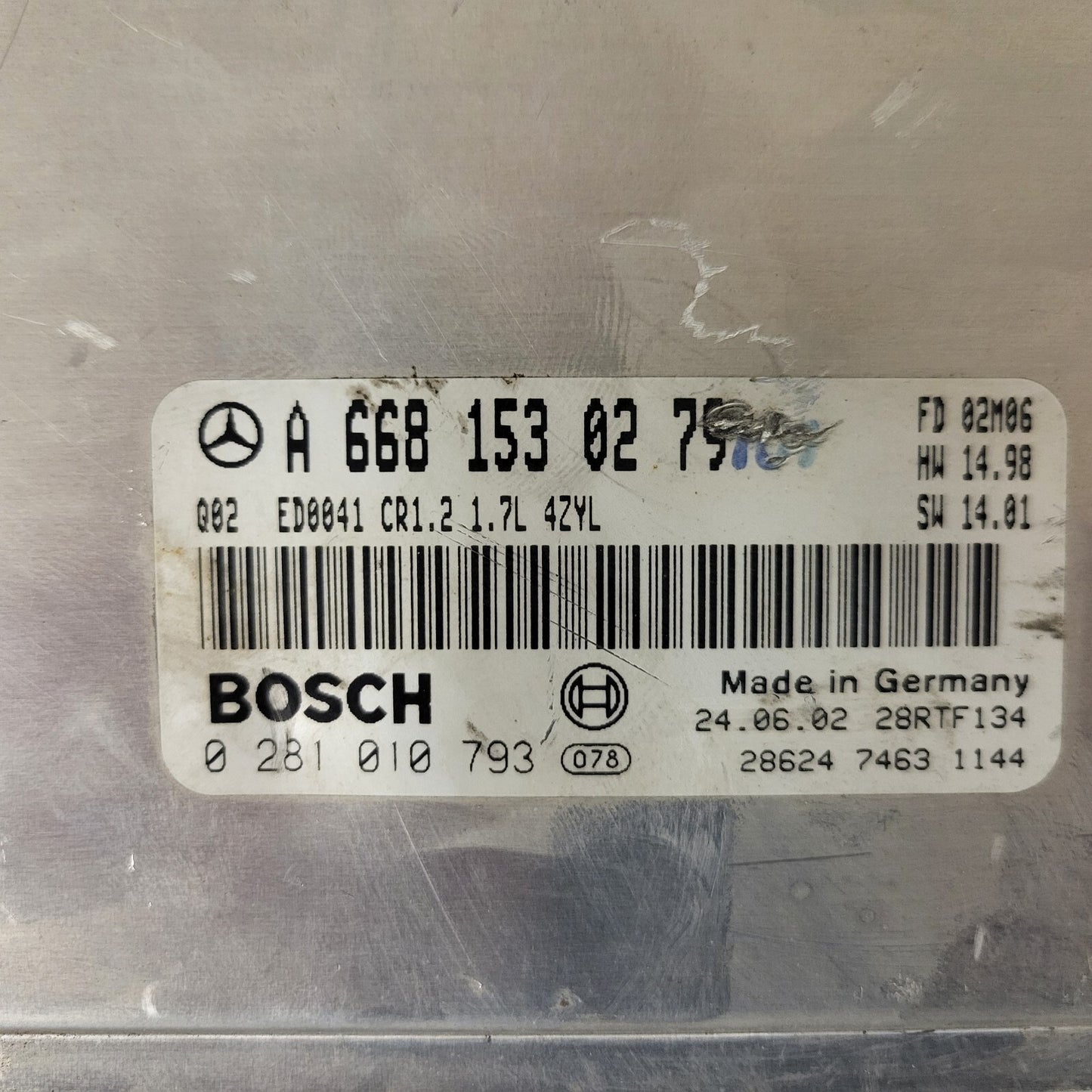 MERCDES BENZ ECU / A6681530279 / 0281010793 / ED0041 CR1.2 / BOSCH