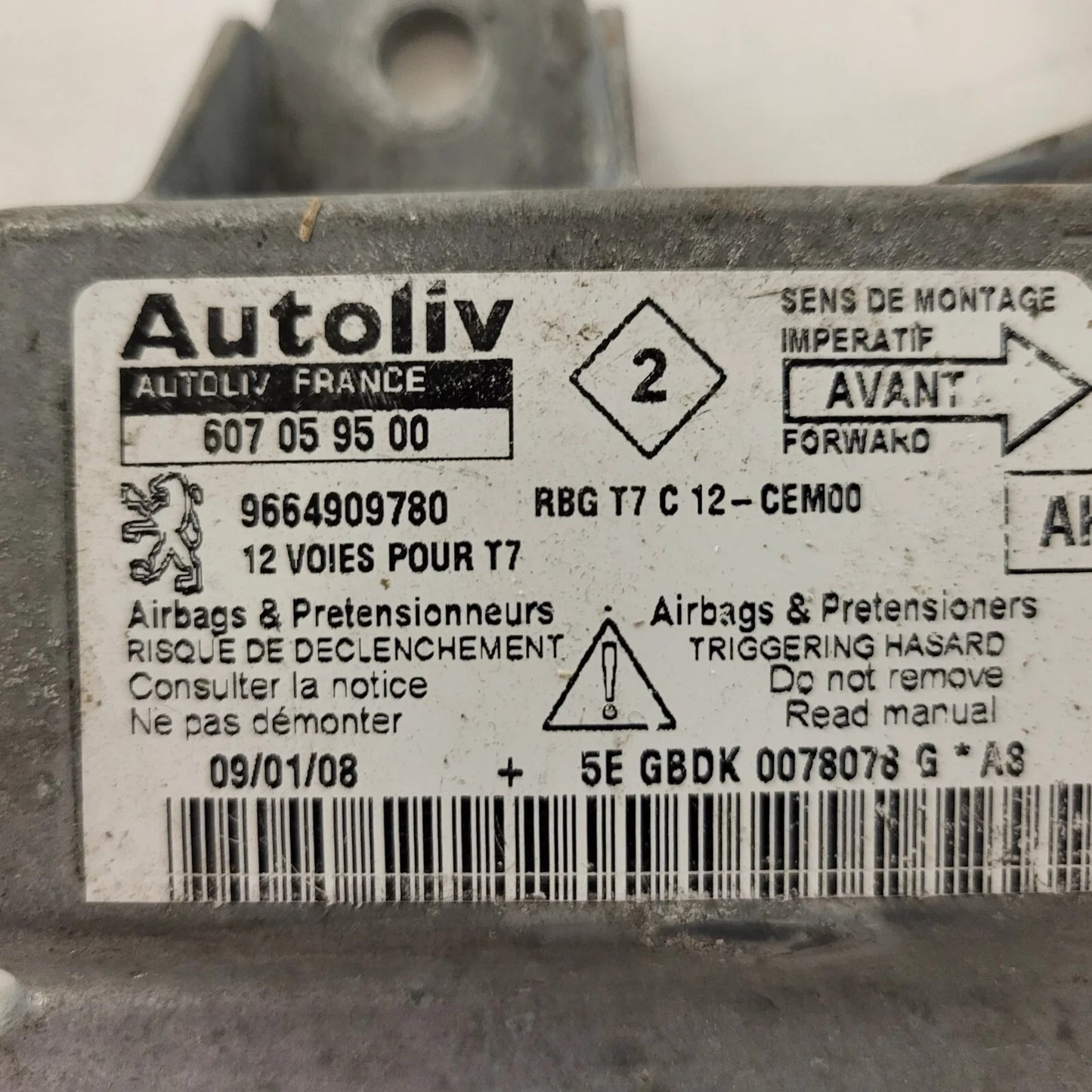 PEUGEOT 308 AIRBAG ECU / 607059500 / 9664909780 / AUTOLIV