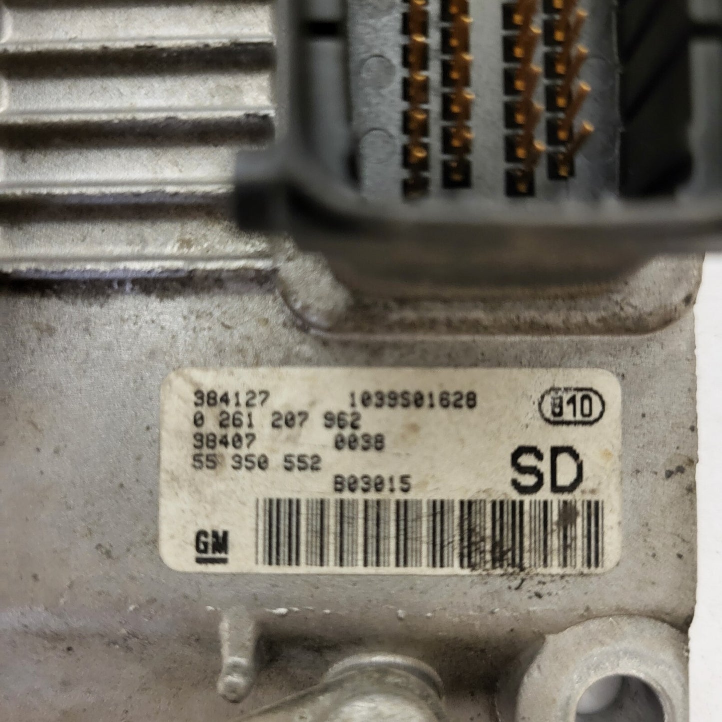 OPEL CORSA ECU / 0261207962 / 55380552 / SD / BOSCH
