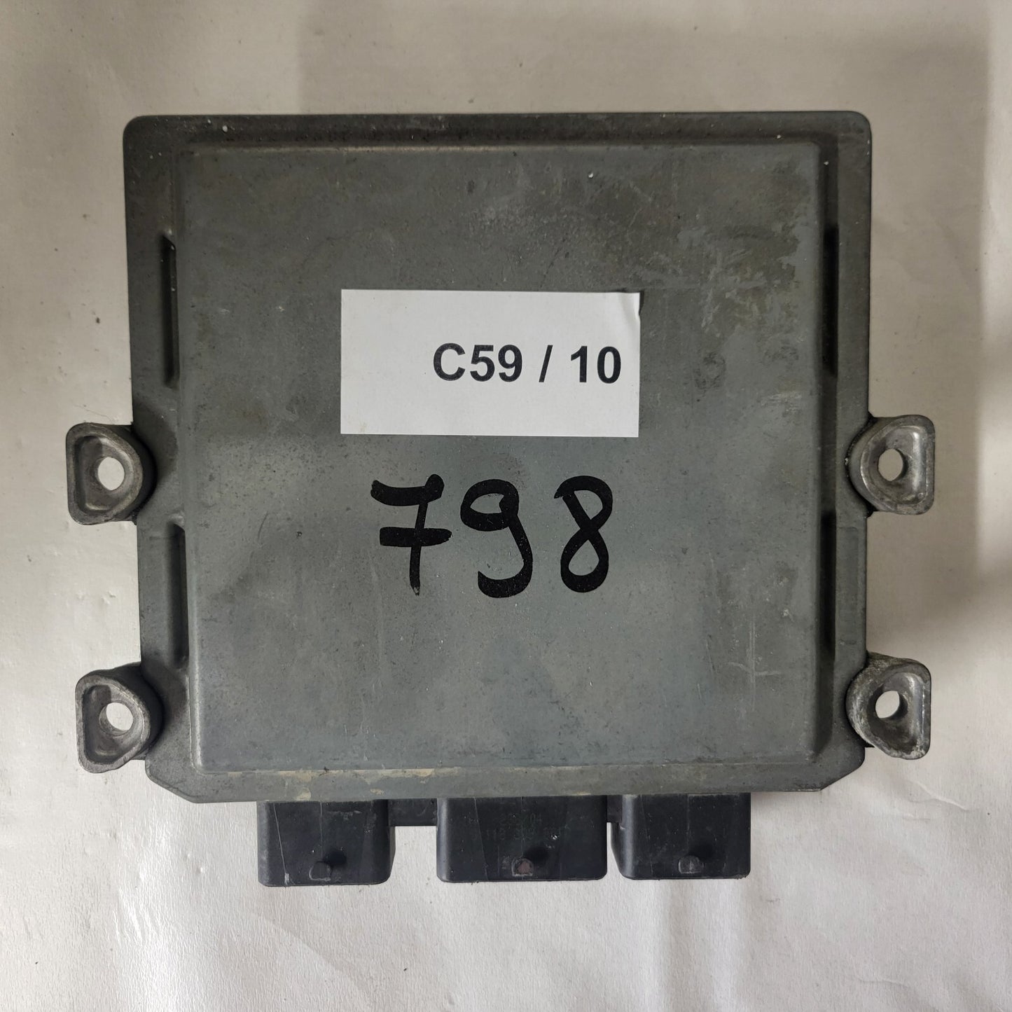 FORD FIESTA ECU / 3S61-12A650-LC / 5WS40140E-T / 5AYC / SID804 / J38A SIEMENS