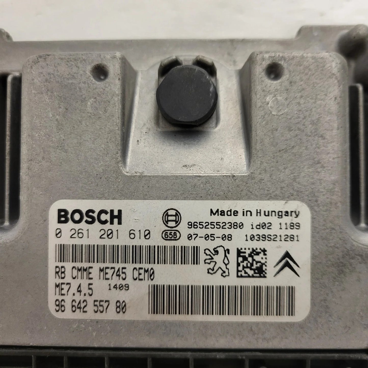 PEUGEOT ECU / 0261201610 / ME7.4.5 / 9664255780 / 9652552380 / BOSCH