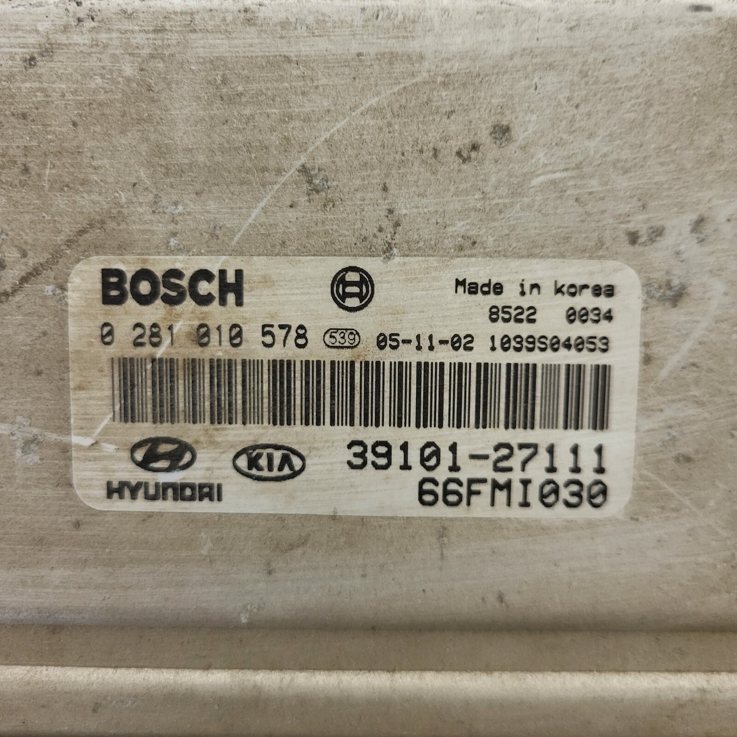 HYUNDAI TRAJET ECU / 0281010578 / 39101-27111 / 66FMI030 / BOSCH