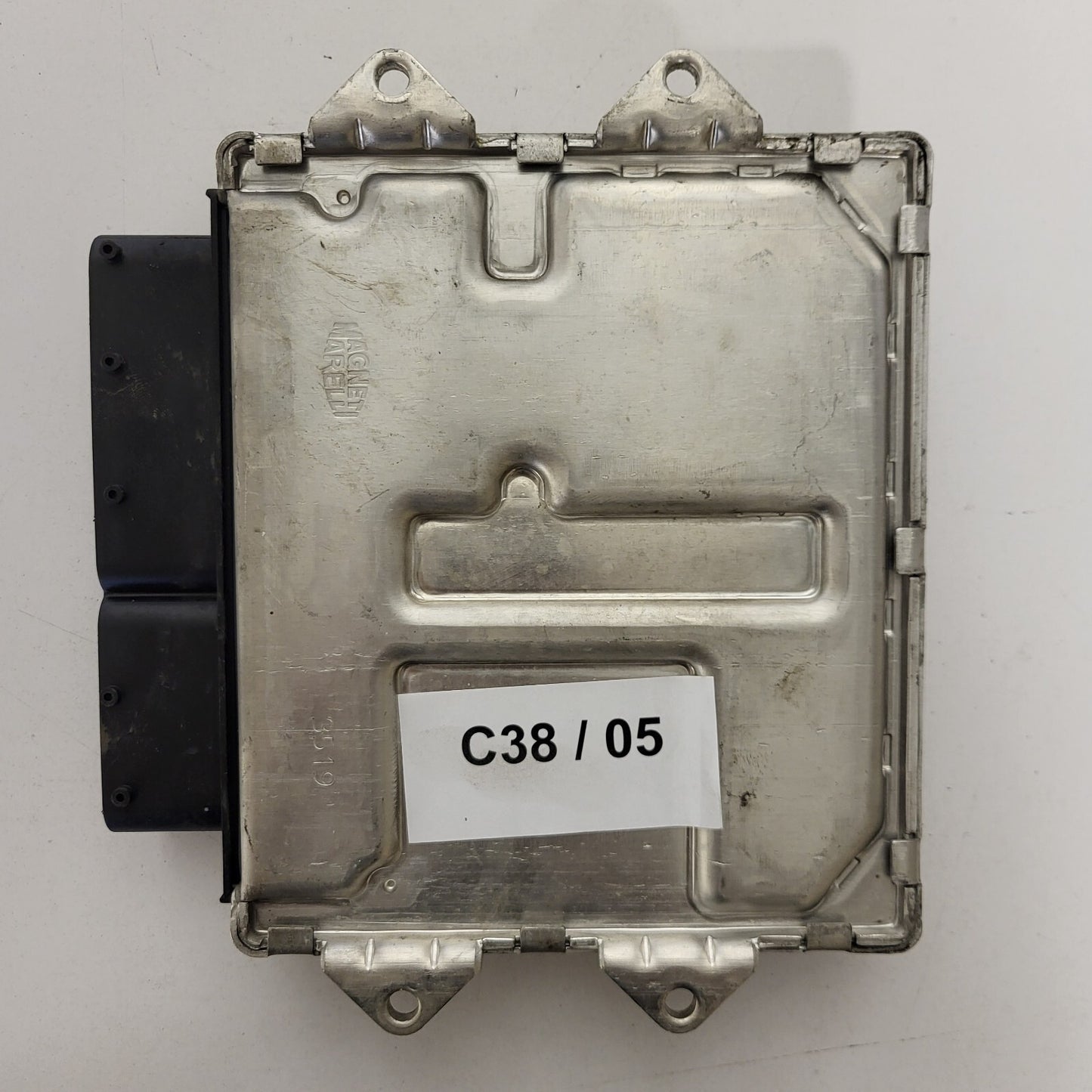 LANCIA MUSA FIAT IDEA ECU / 51872449 / MJD 8F2.I2 / HW00T / FPT
