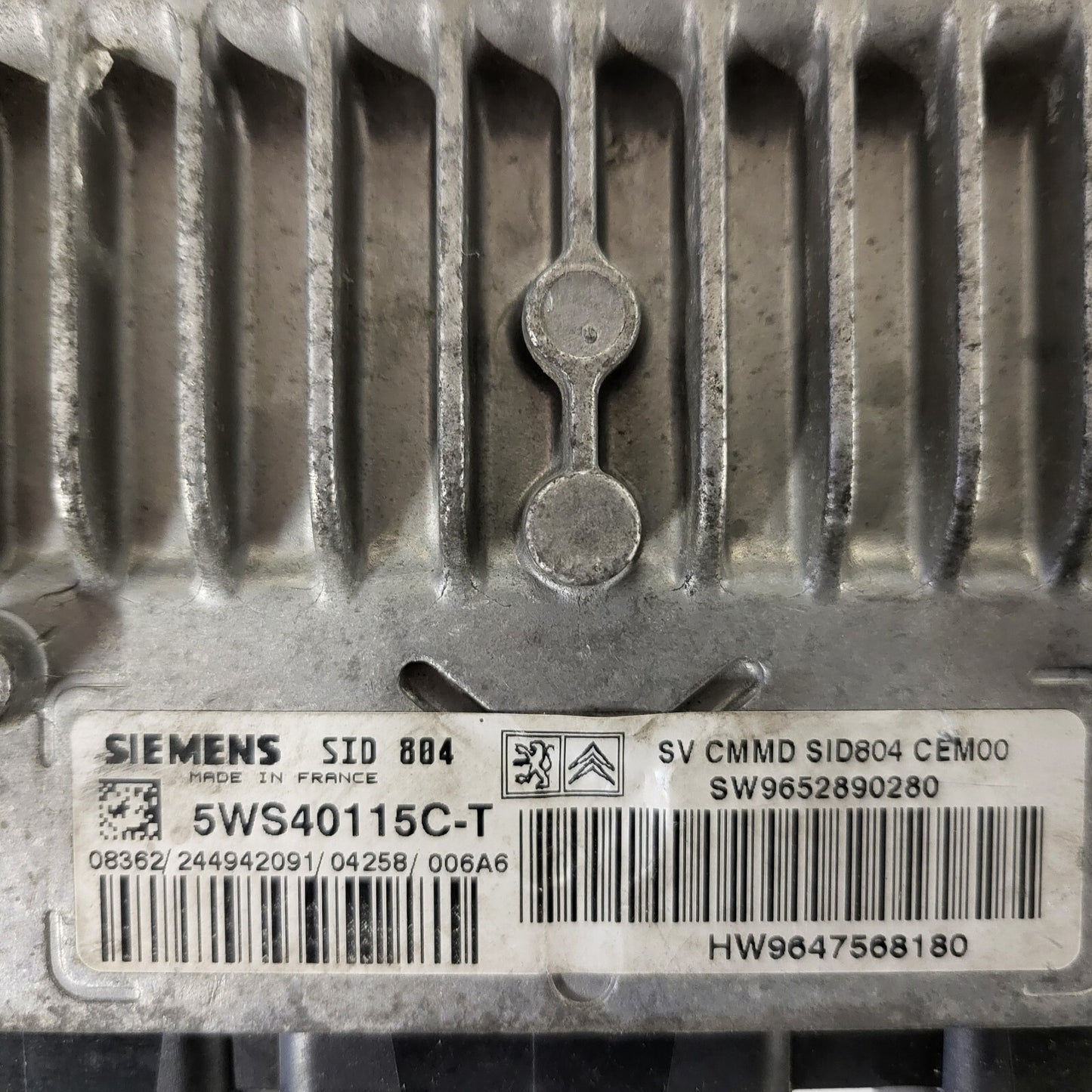 PEUGEOT CITREON ECU / 5WS40115C-T / SW9652890280 / HW9647568180 / SIEMENS