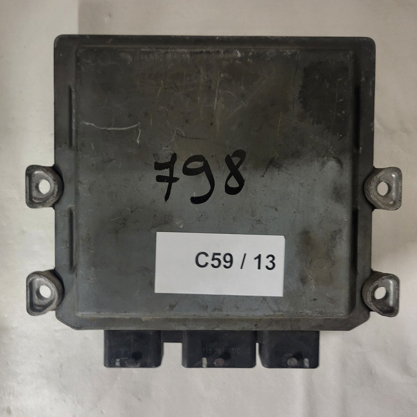 FORD FIESTA ECU / 3S61-12A650-LC / 5WS40140E-T / 5AYC / SID804 / J38A SIEMENS