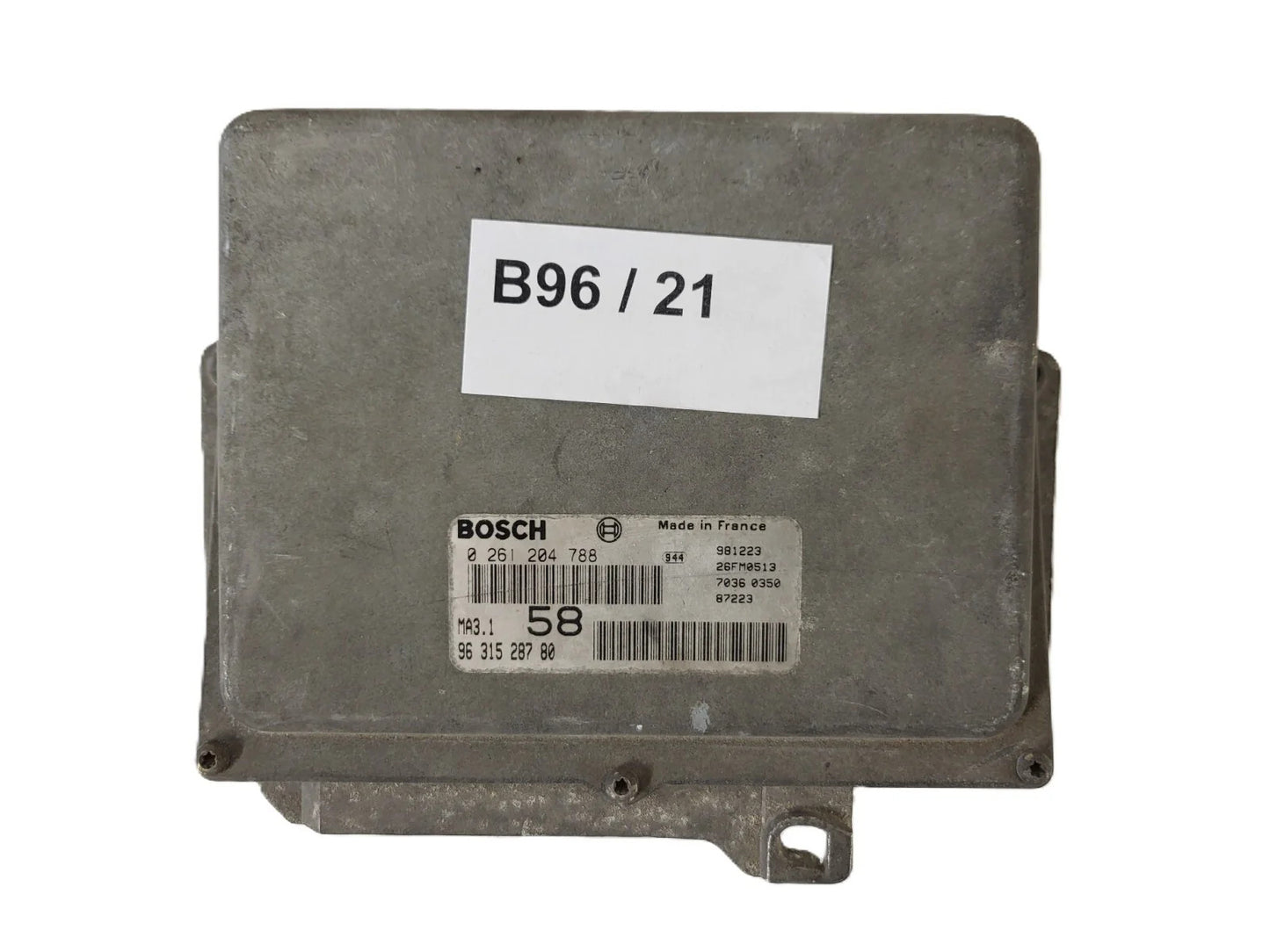 Peugeot Citroen ECU / 0261204788 / 9631528780 / BOSCH