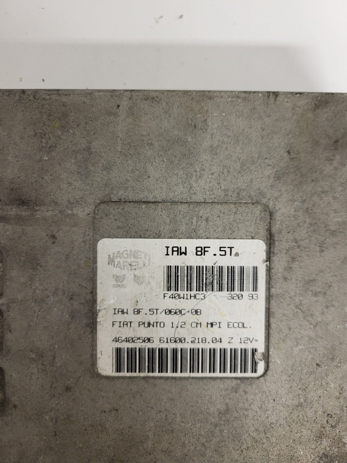 FIAT PUNTO 1.2 ECU / IAW8F.5T / 46402506 / 61600.218.04 / MAGNETI MARELLI