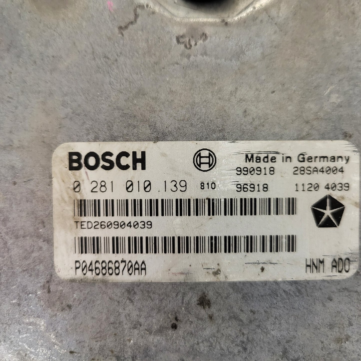 CHRYSLER VOYAGER ECU / 0281010139 / P04686870AA / BOSCH