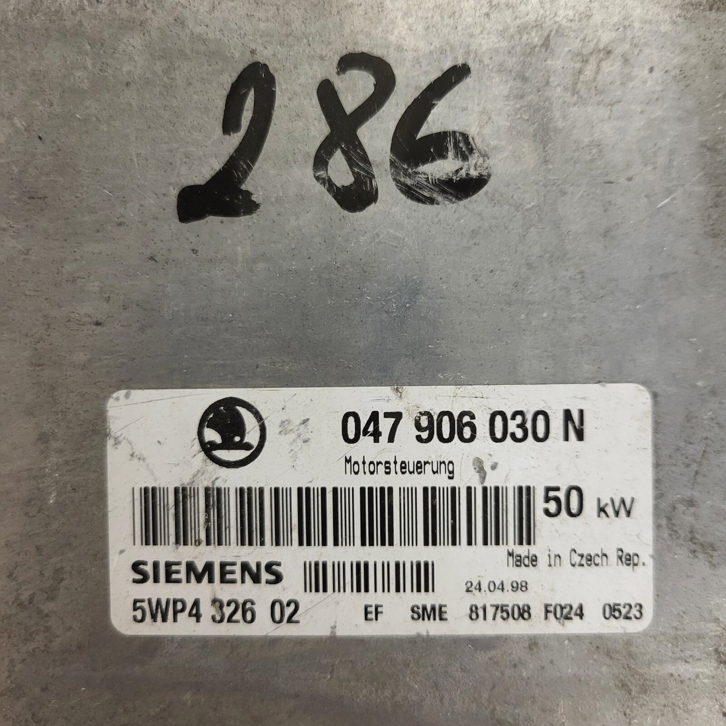 ŠKODA FELICIA ECU / 047906030N / 5WP4326 02 / SIEMENS