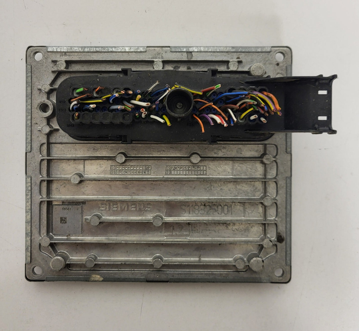 FORD KA ECU / 1S5X-12A650-BC / S118685001 / S118685001C / SIM24 / J38AC / SIEMEN