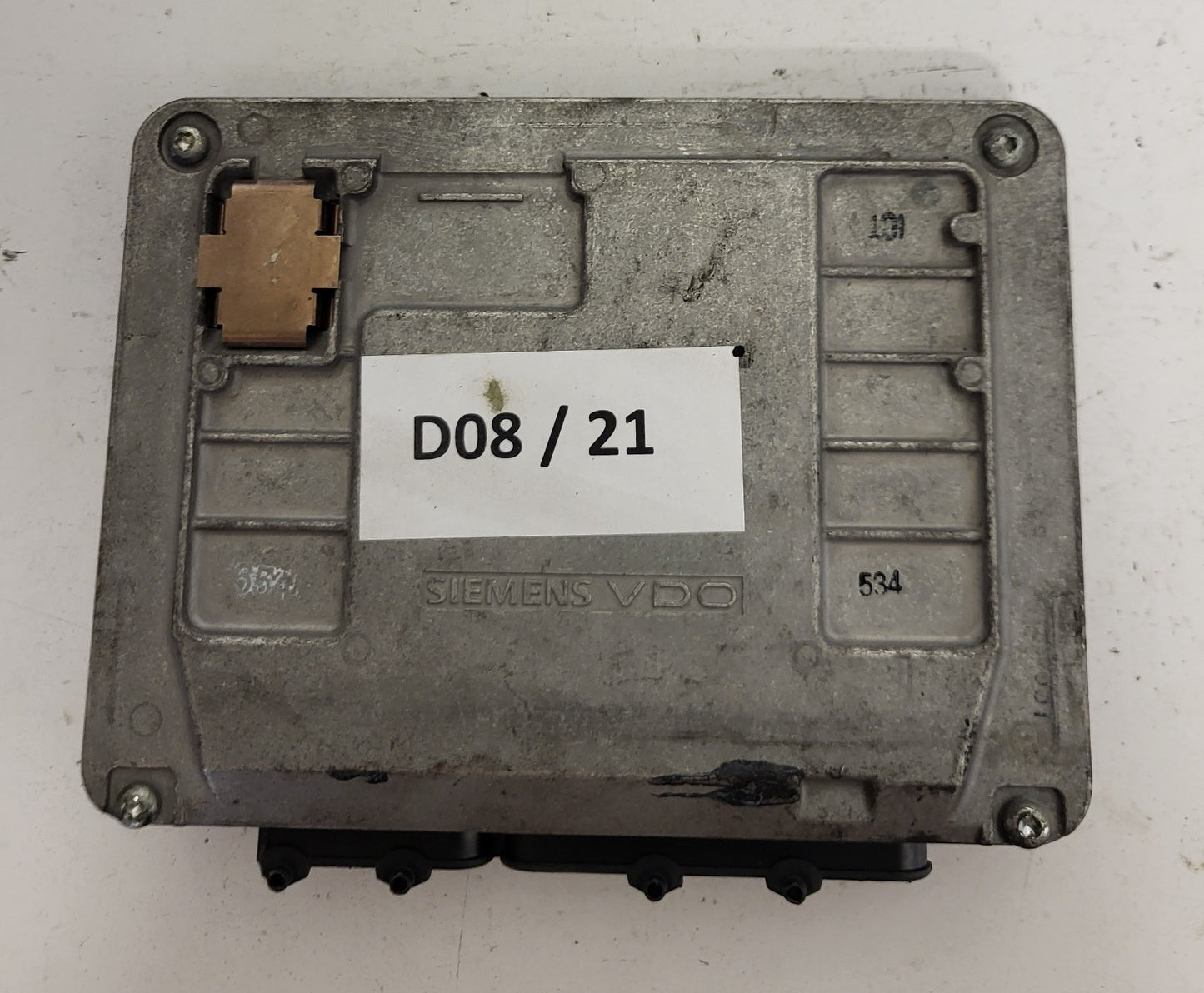 VW ECU / 03D906023 / 5W40806 04 / SIMOS 9.1 / SIEMENS