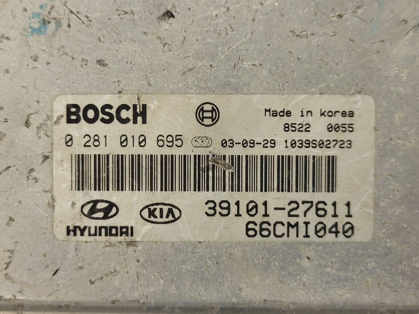 HYUNDAI MATRIX ECU / 0281010695 / 39101-27611 / 66CMI040 / BOSCH