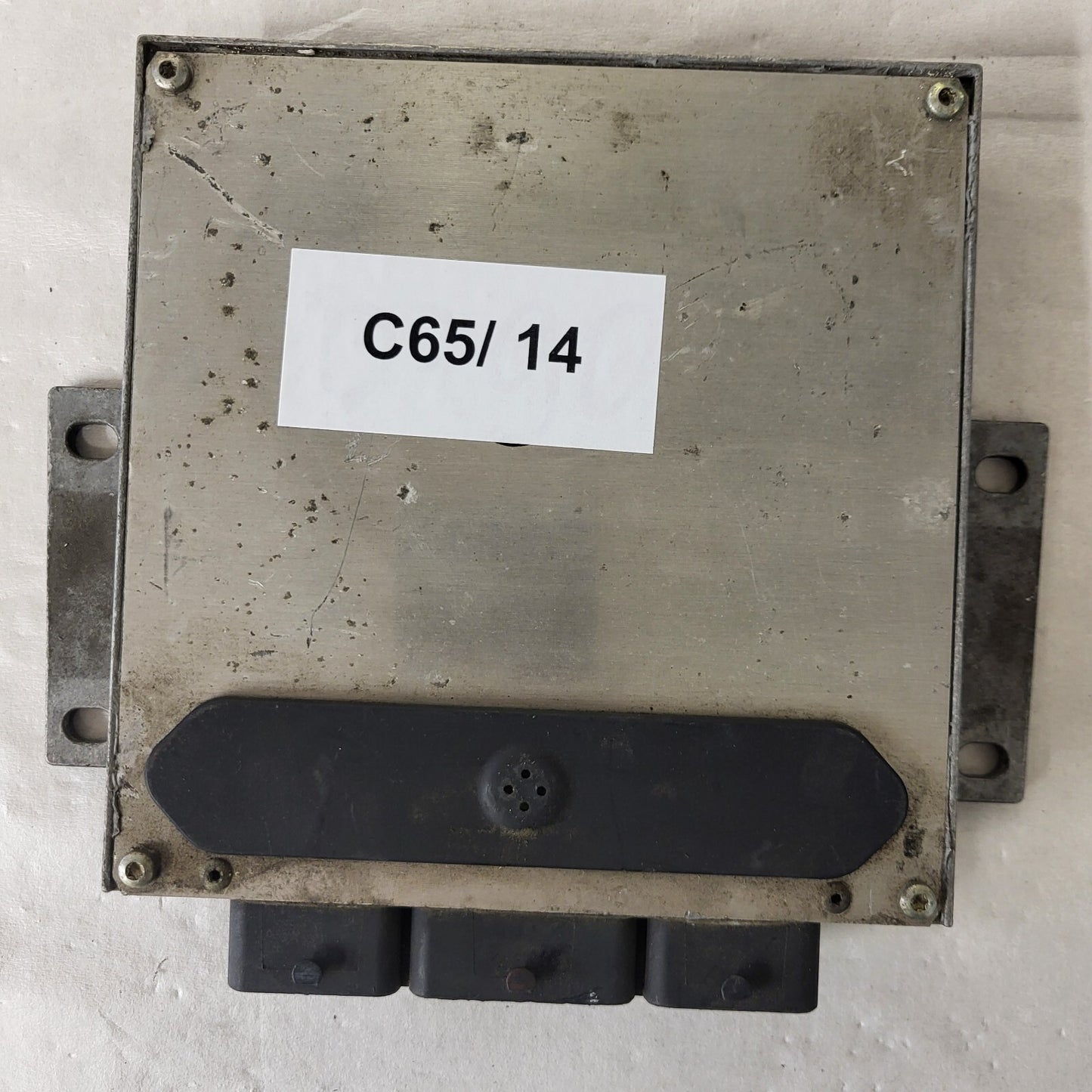 Peugeot 206 1.1 ECU / IAW 48P2.76 / SW 9648620880 / HW 9645989480