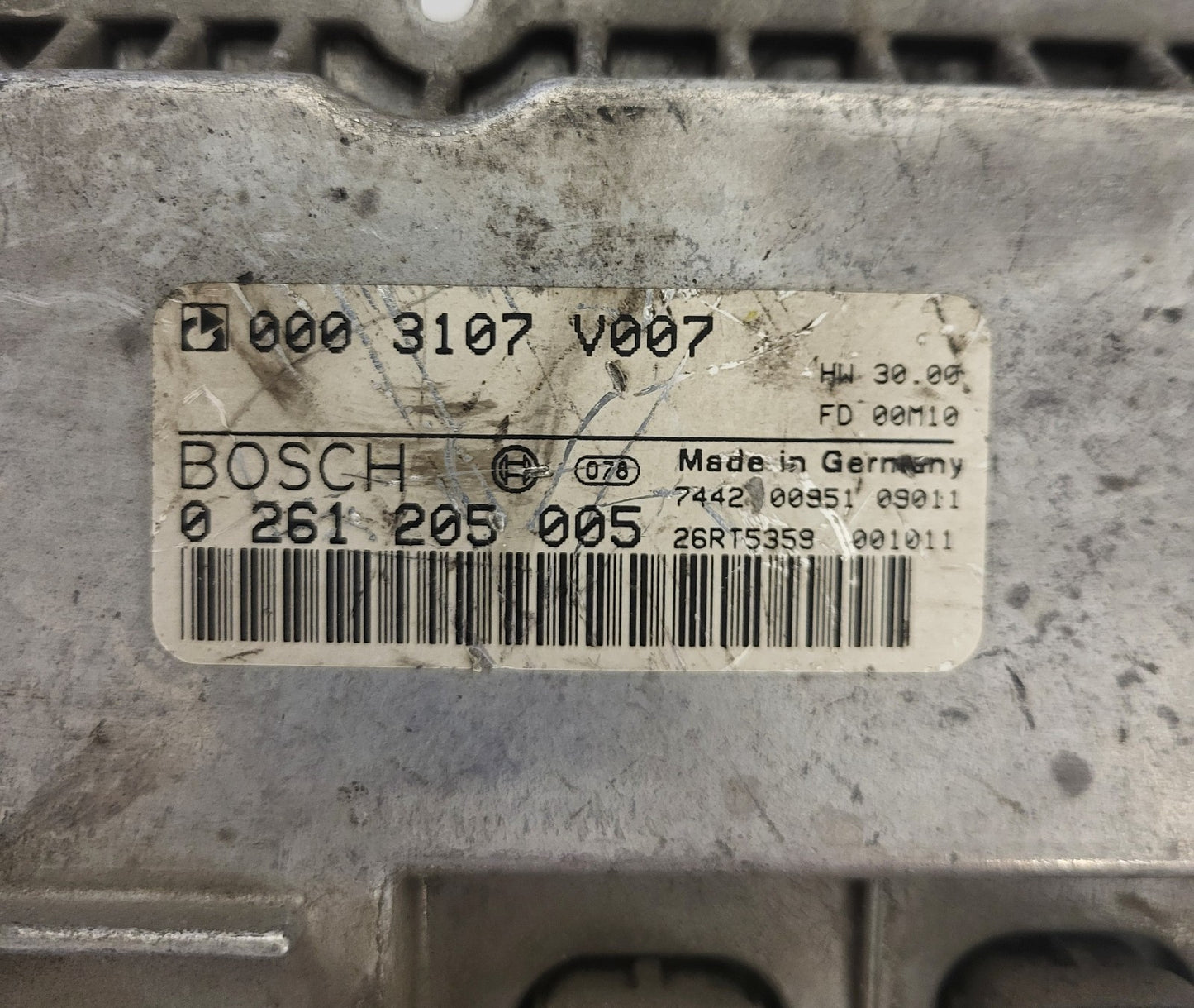 SMART FORTWO ECU / 0261205005 / 0003107V007 / BOSCH