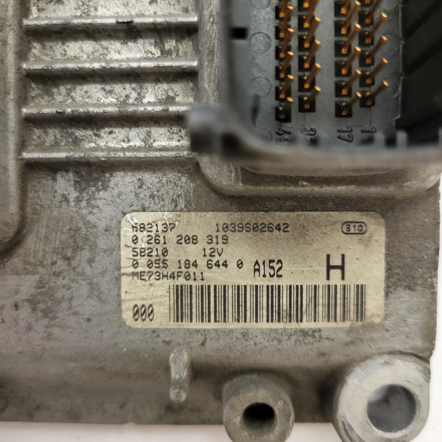 FIAT PUNTO ECU / 0261208319 / 00551846440 / BOSCH